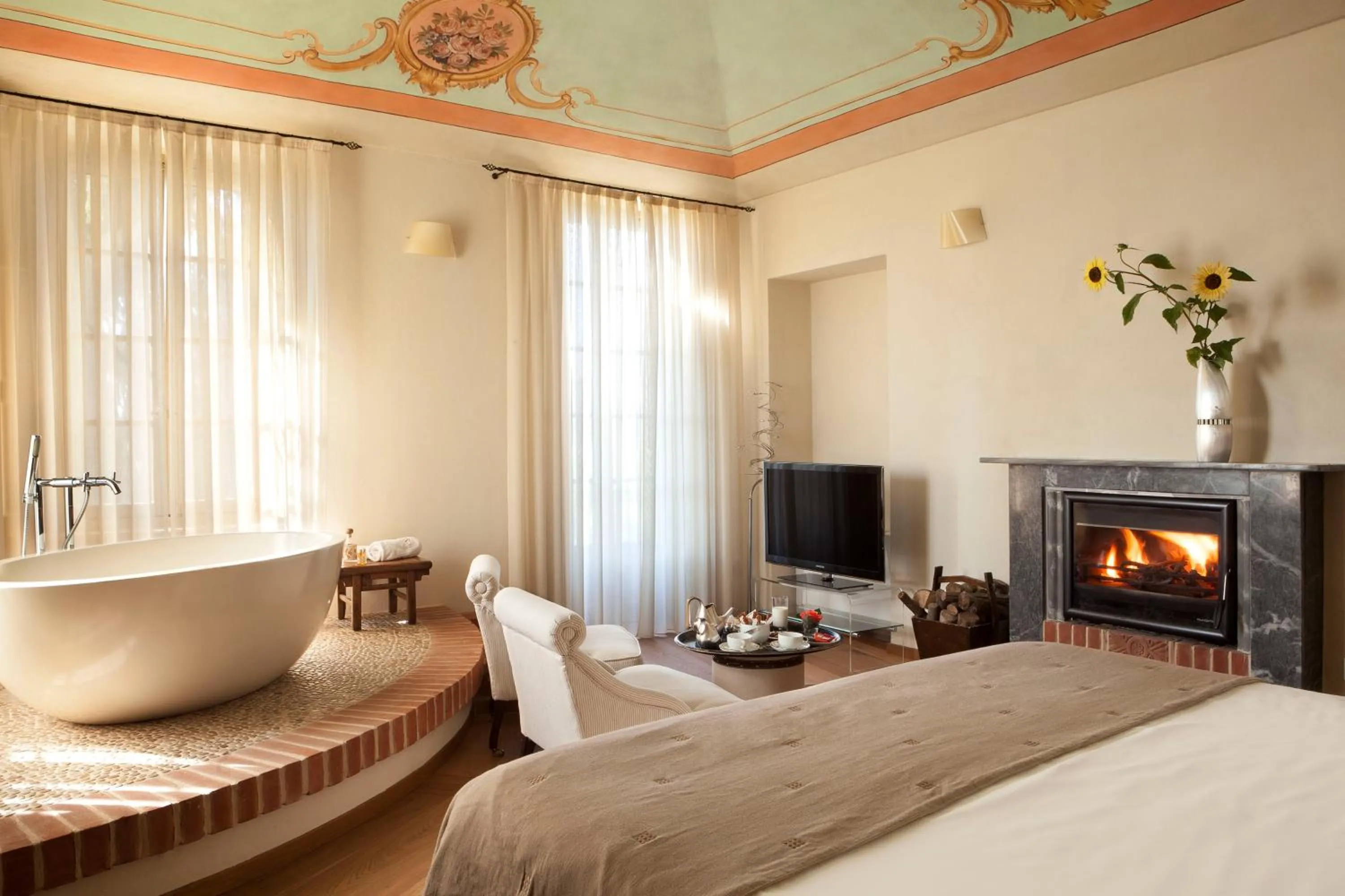 Photo of the whole room, Bed in Borgo Ramezzana Country House