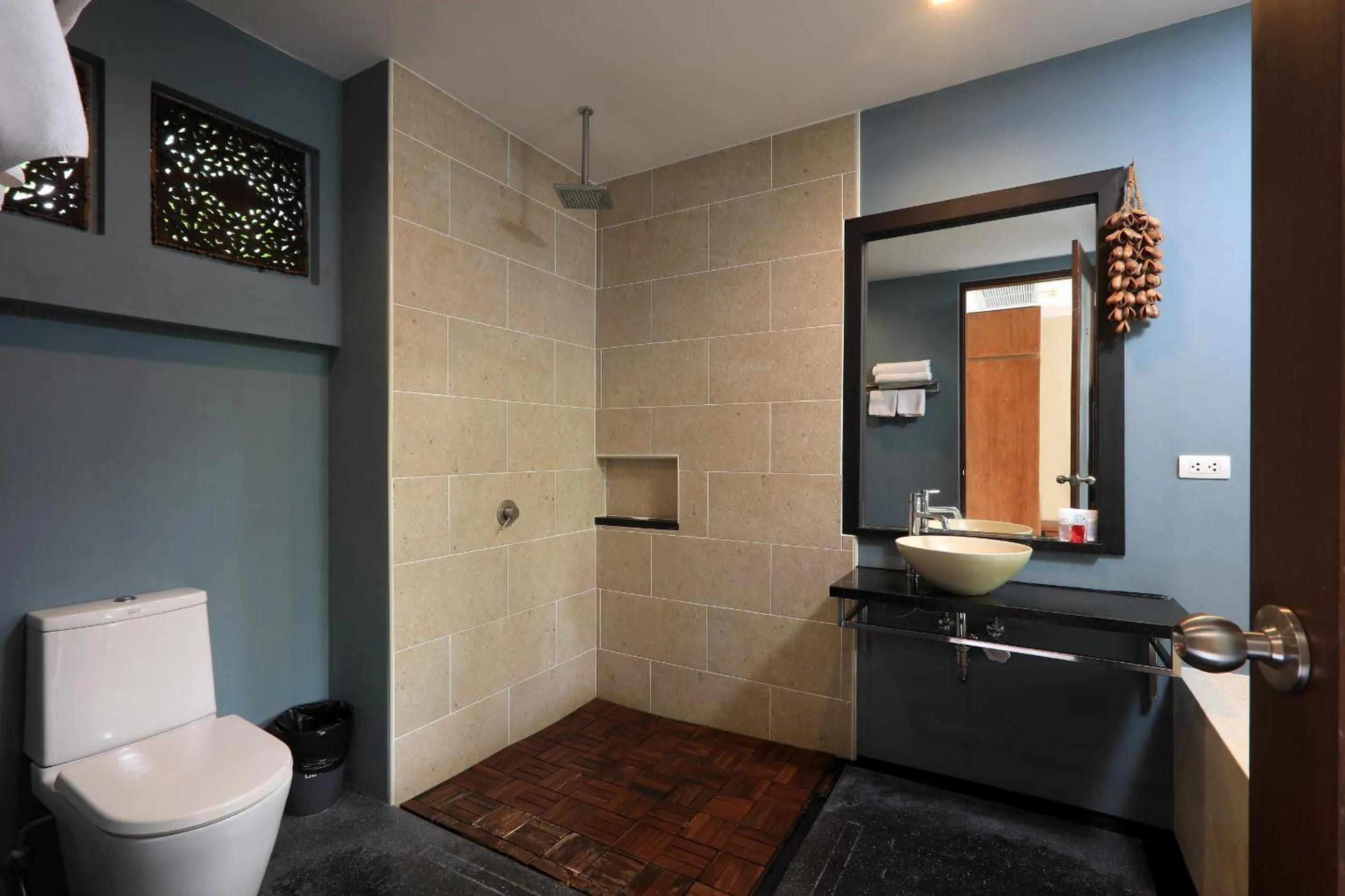 Shower in Tea Tree Boutique Resort