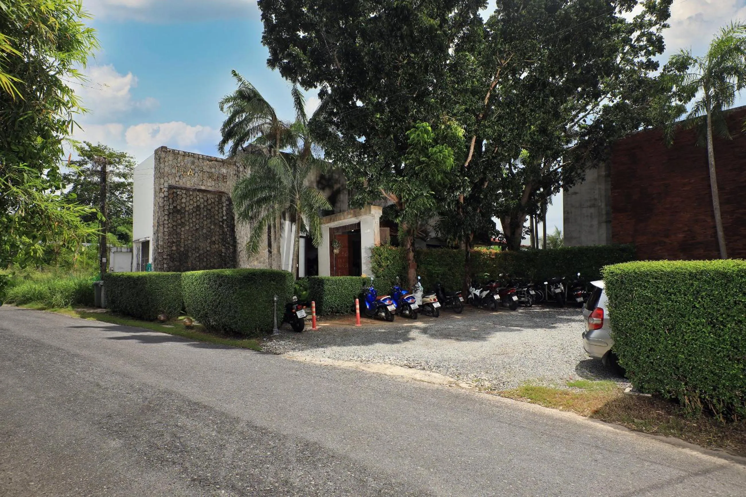 Parking in Tea Tree Boutique Resort