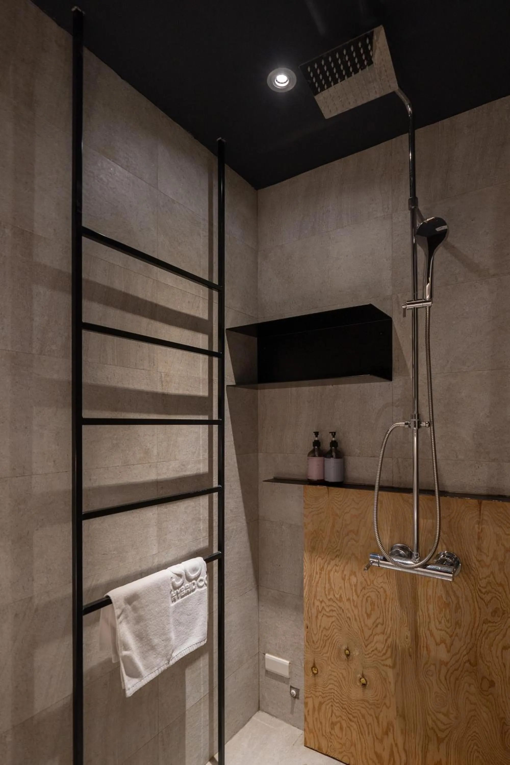 Bathroom in SOF Hotel