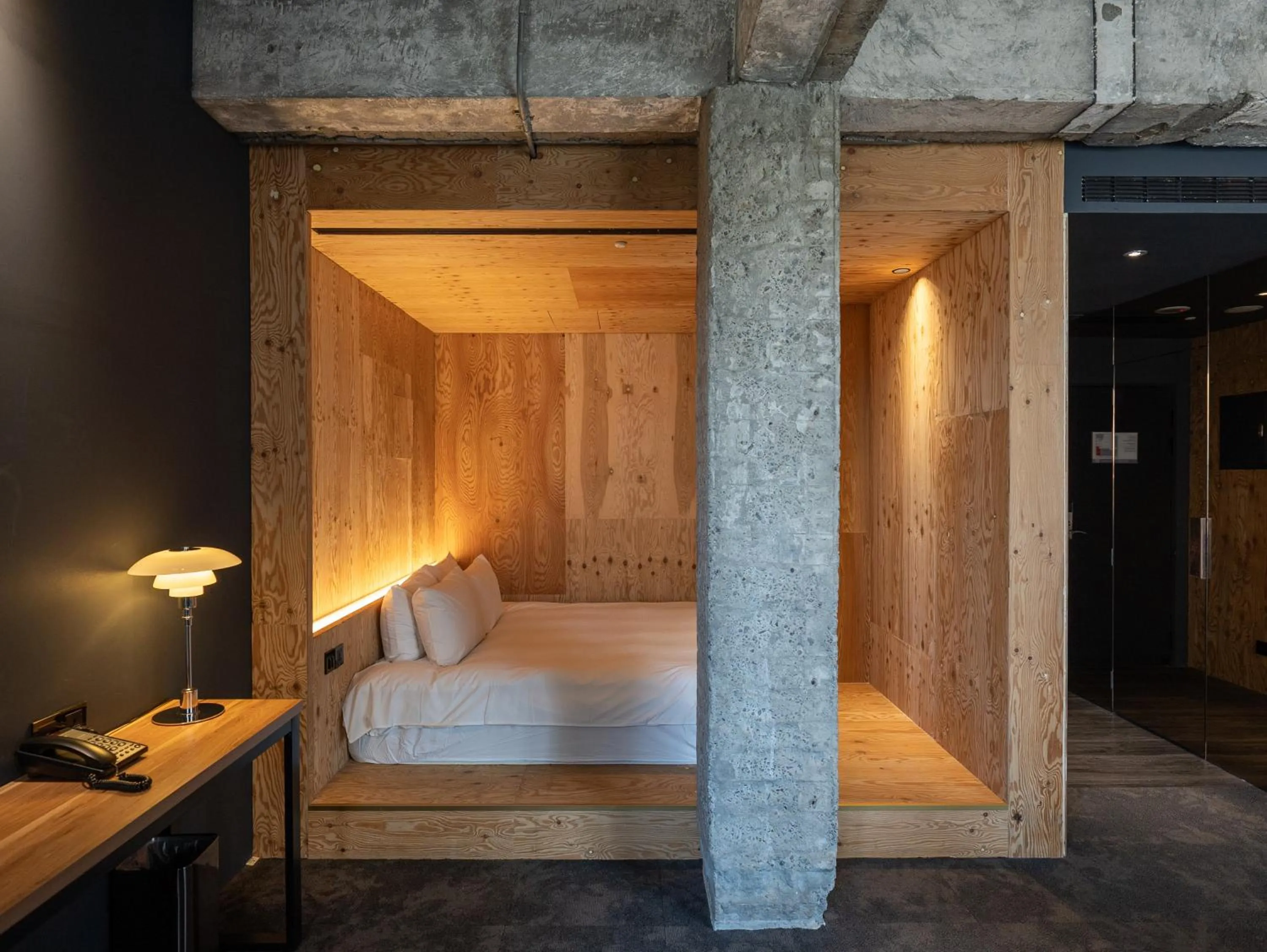 Photo of the whole room, Bed in SOF Hotel