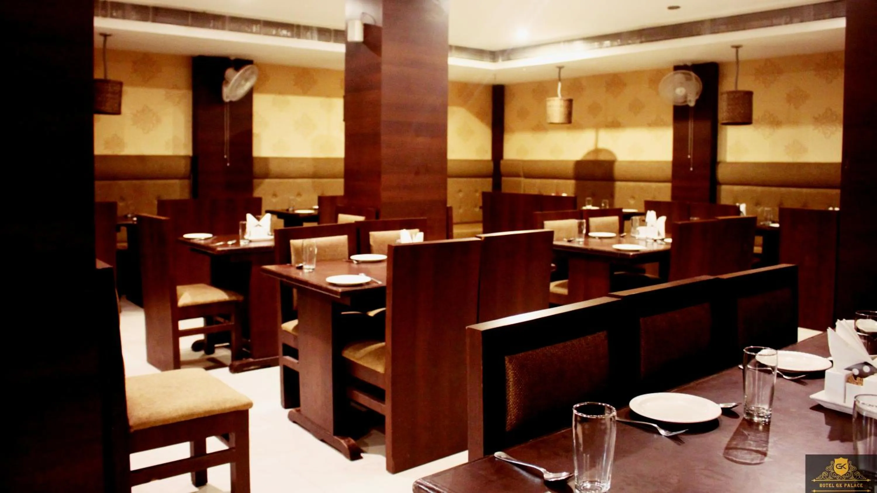 GK PALACE Pure VEG Hotel