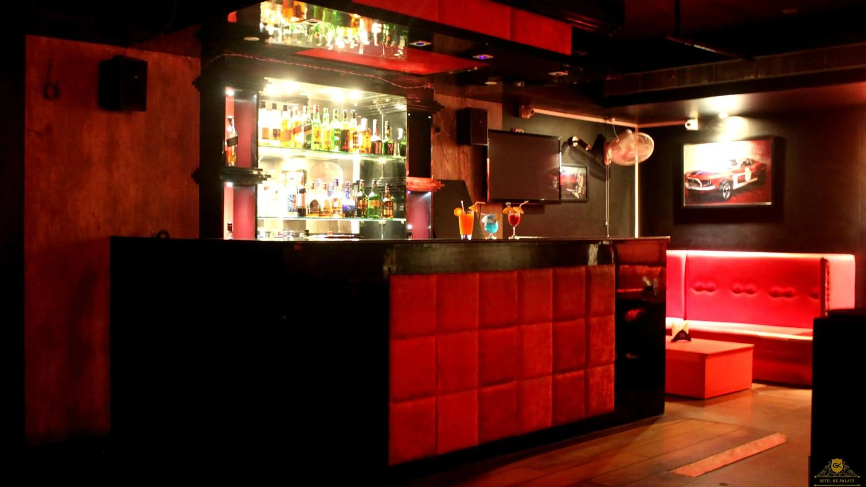 Lounge or bar in GK PALACE Pure VEG Hotel