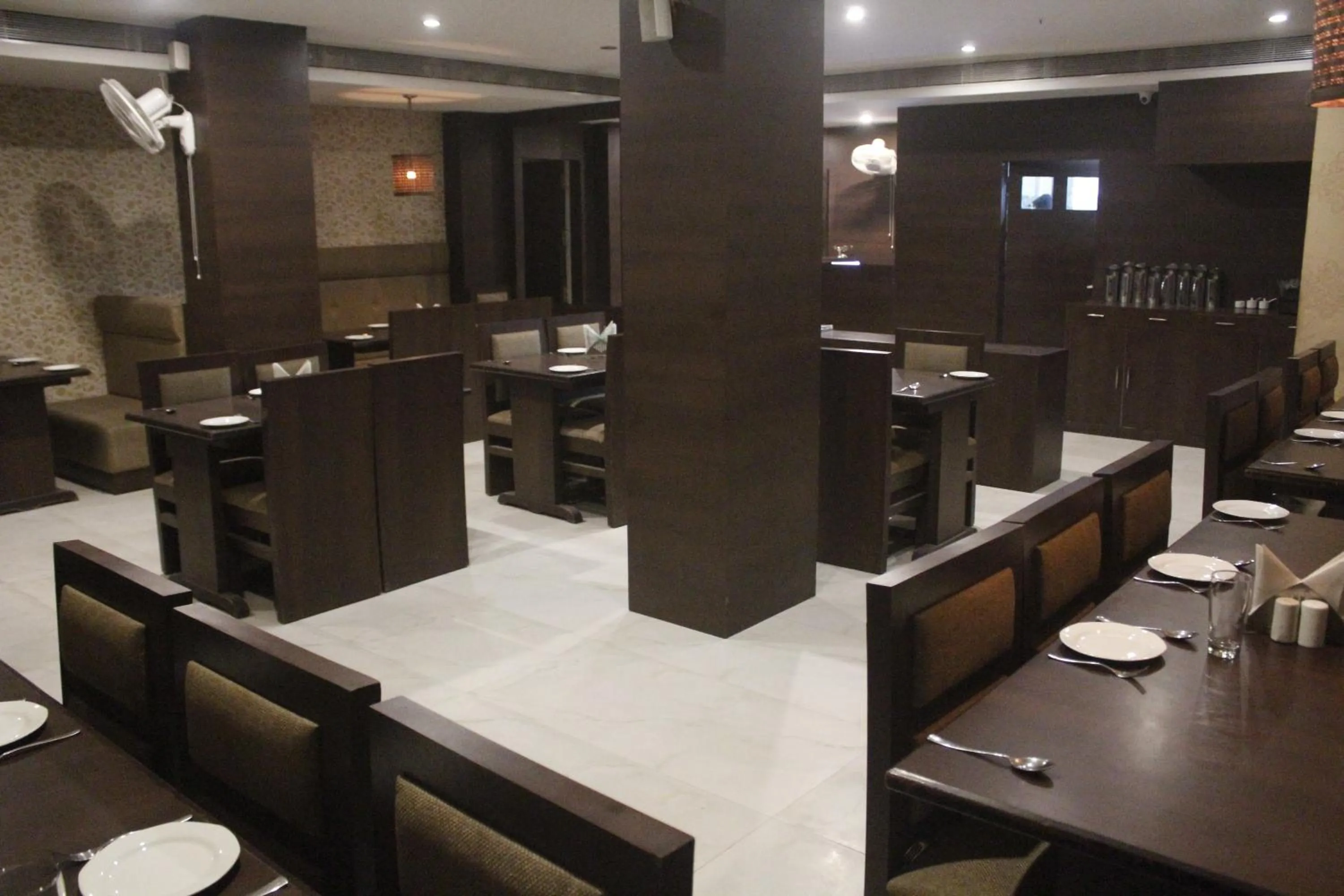 Restaurant/places to eat in GK PALACE Pure VEG Hotel