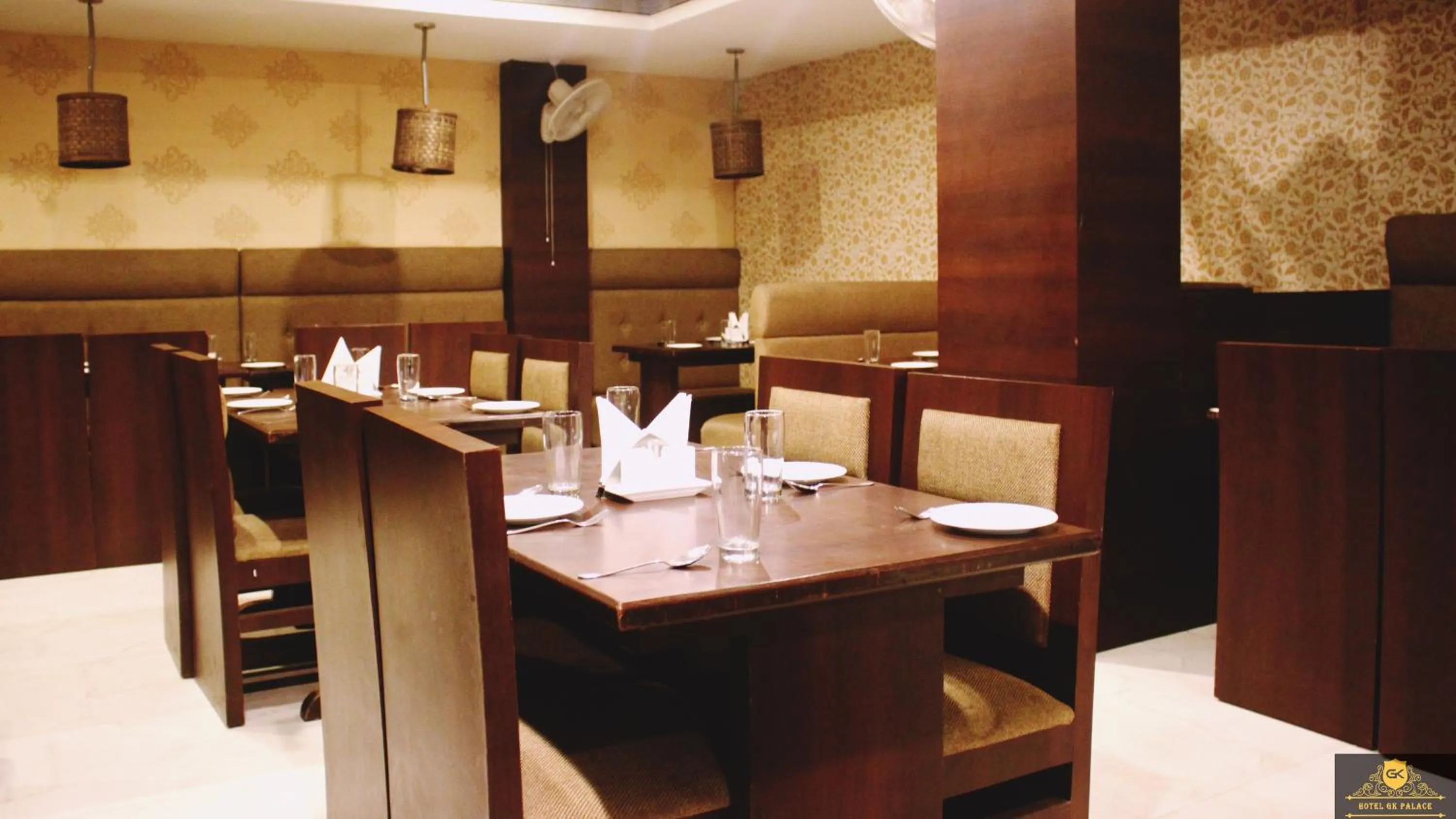 GK PALACE Pure VEG Hotel