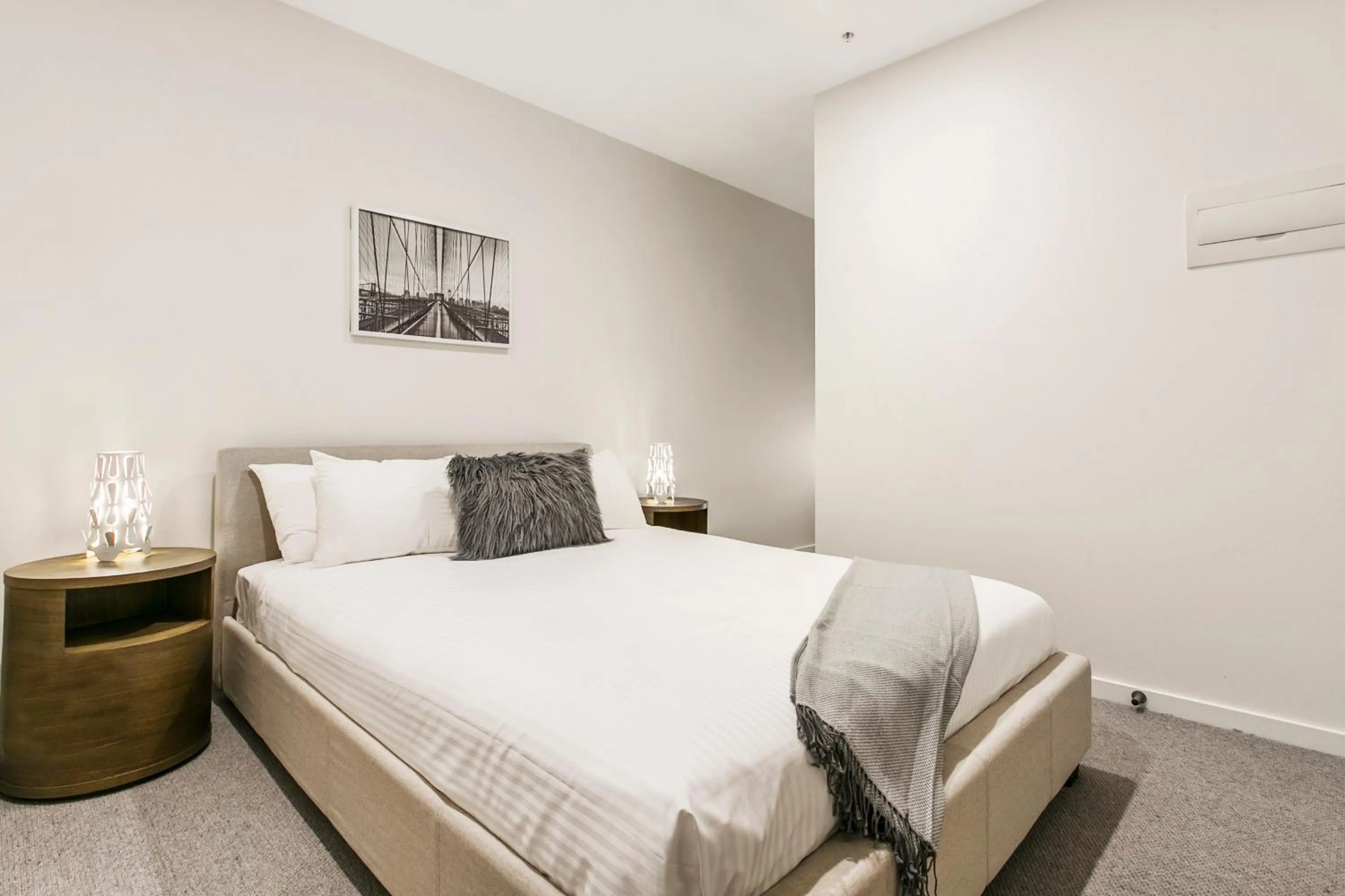 Bedroom, Bed in Melbourne City Apartments - Teri