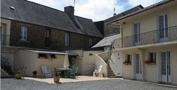 Facade/entrance in Hôtel Le Lithana