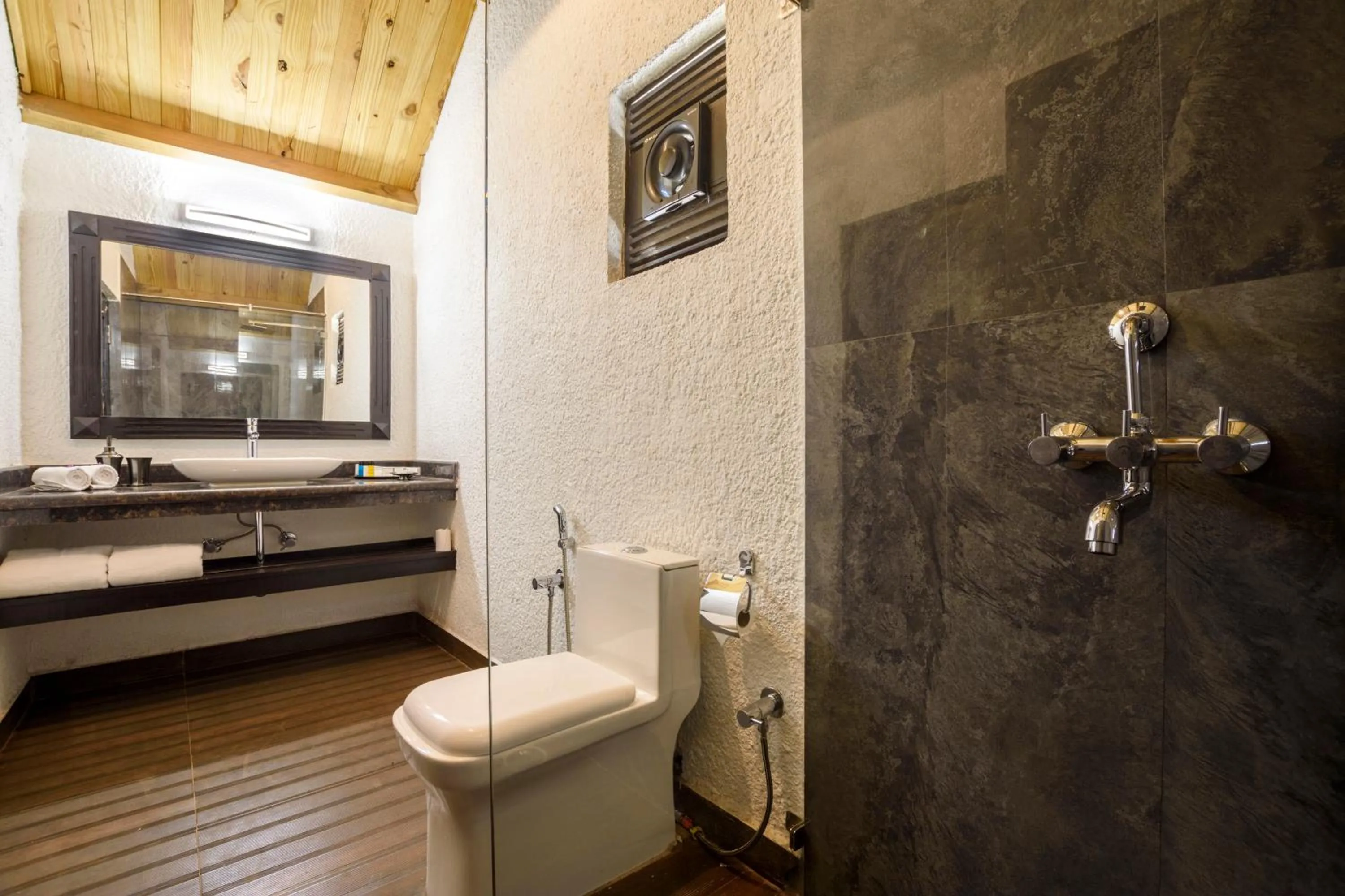 Bathroom in White Wood Resort By Stone Wood Hotels