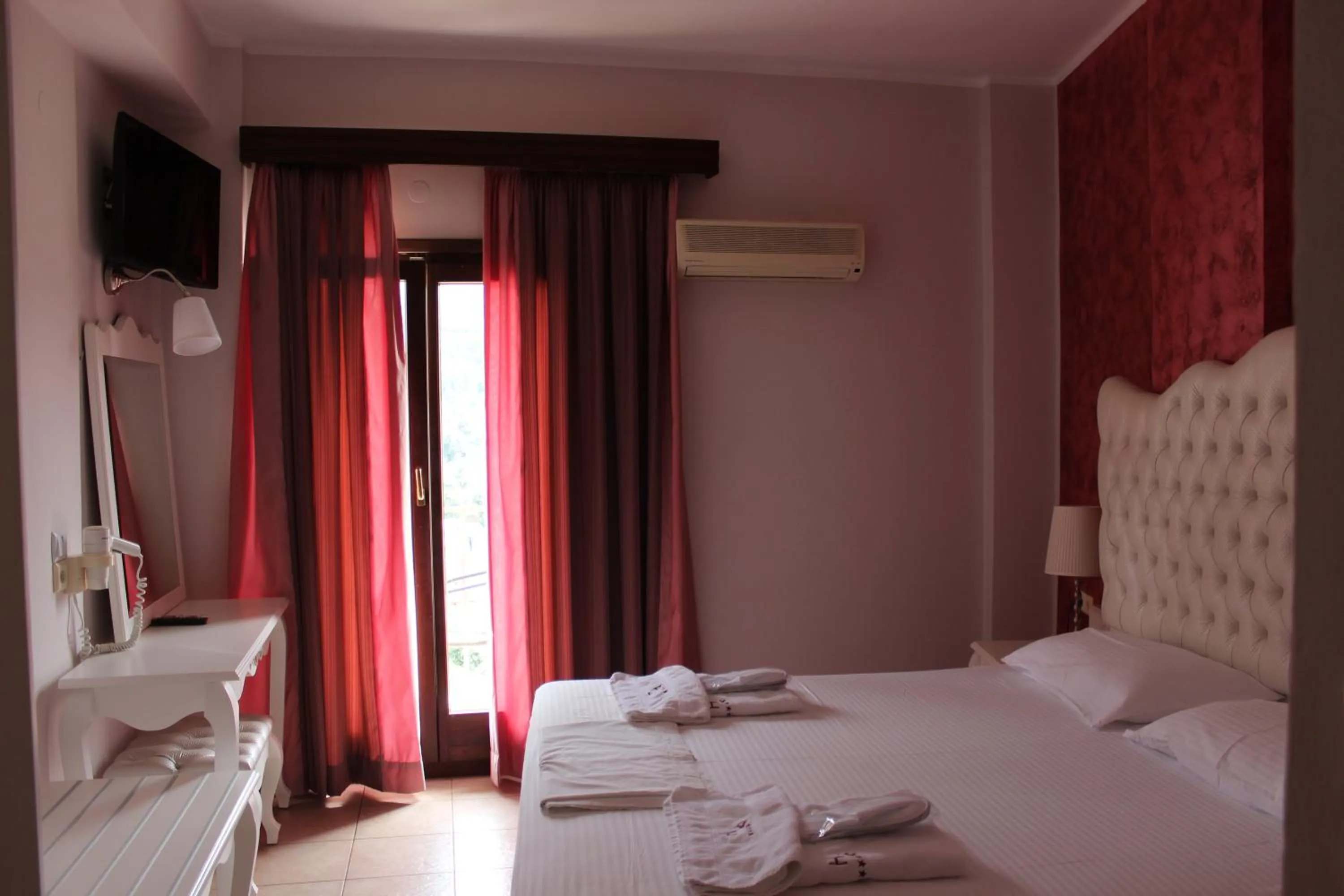 Bedroom in Palatino Hotel