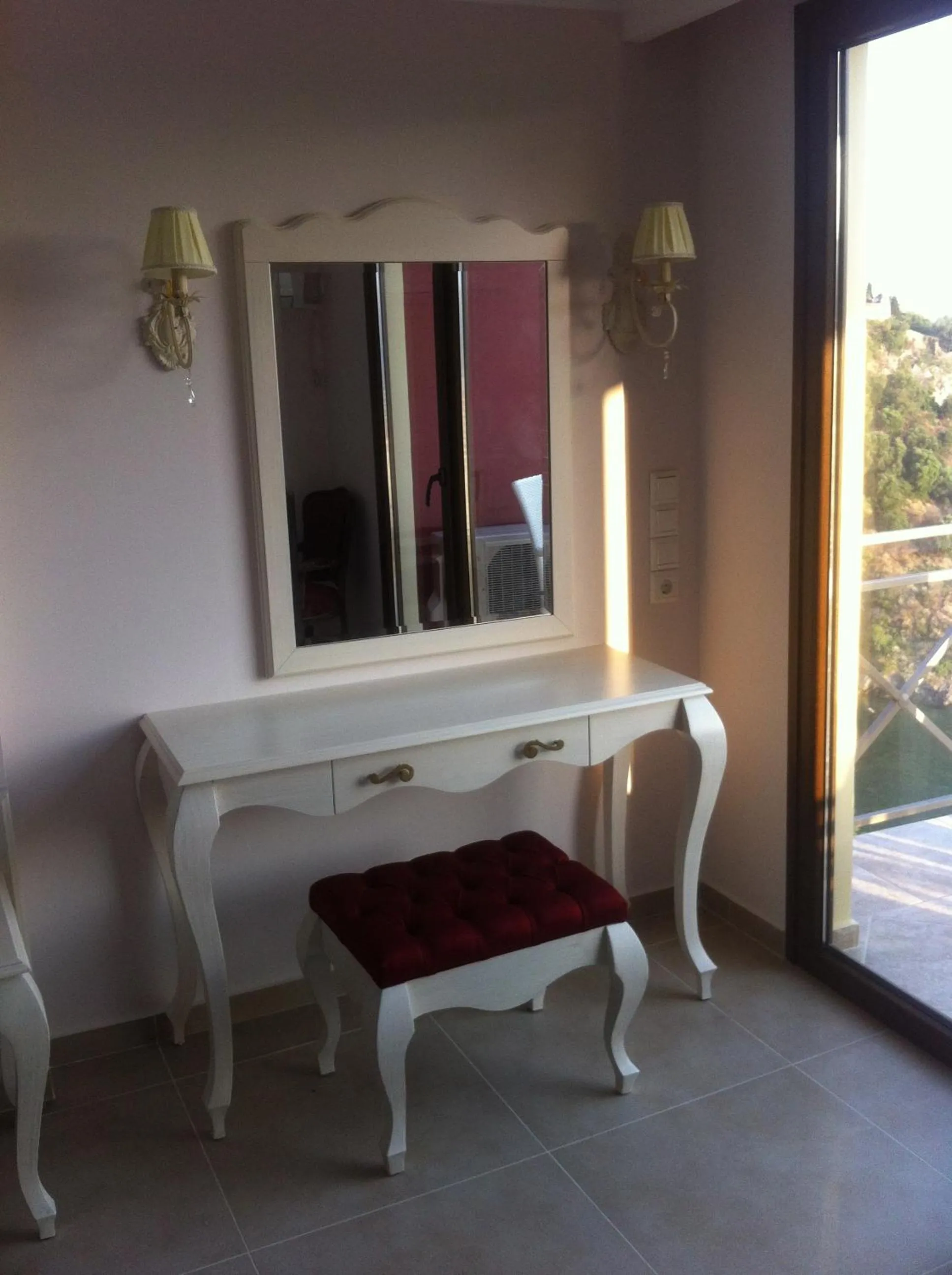 Decorative detail in Palatino Hotel