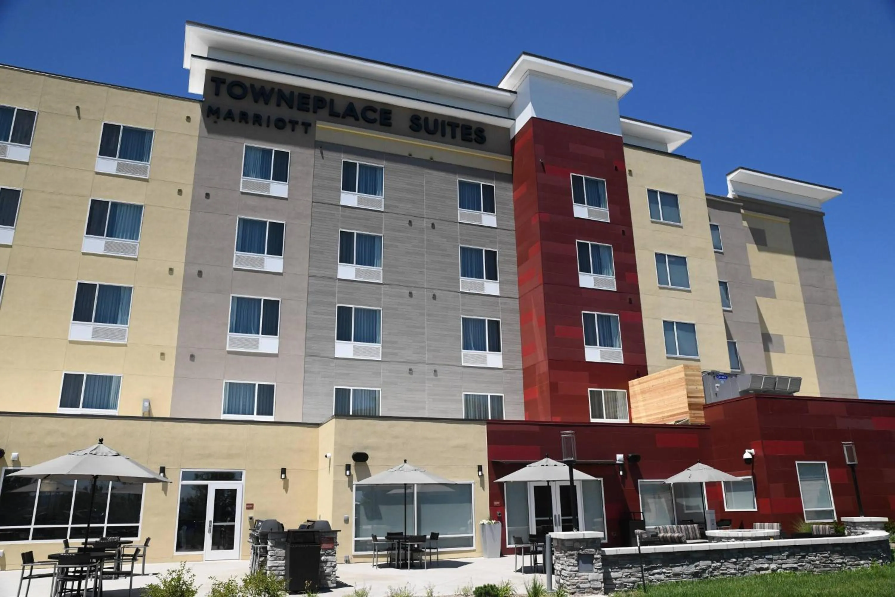 Property building in TownePlace Suites Kansas City At Briarcliff