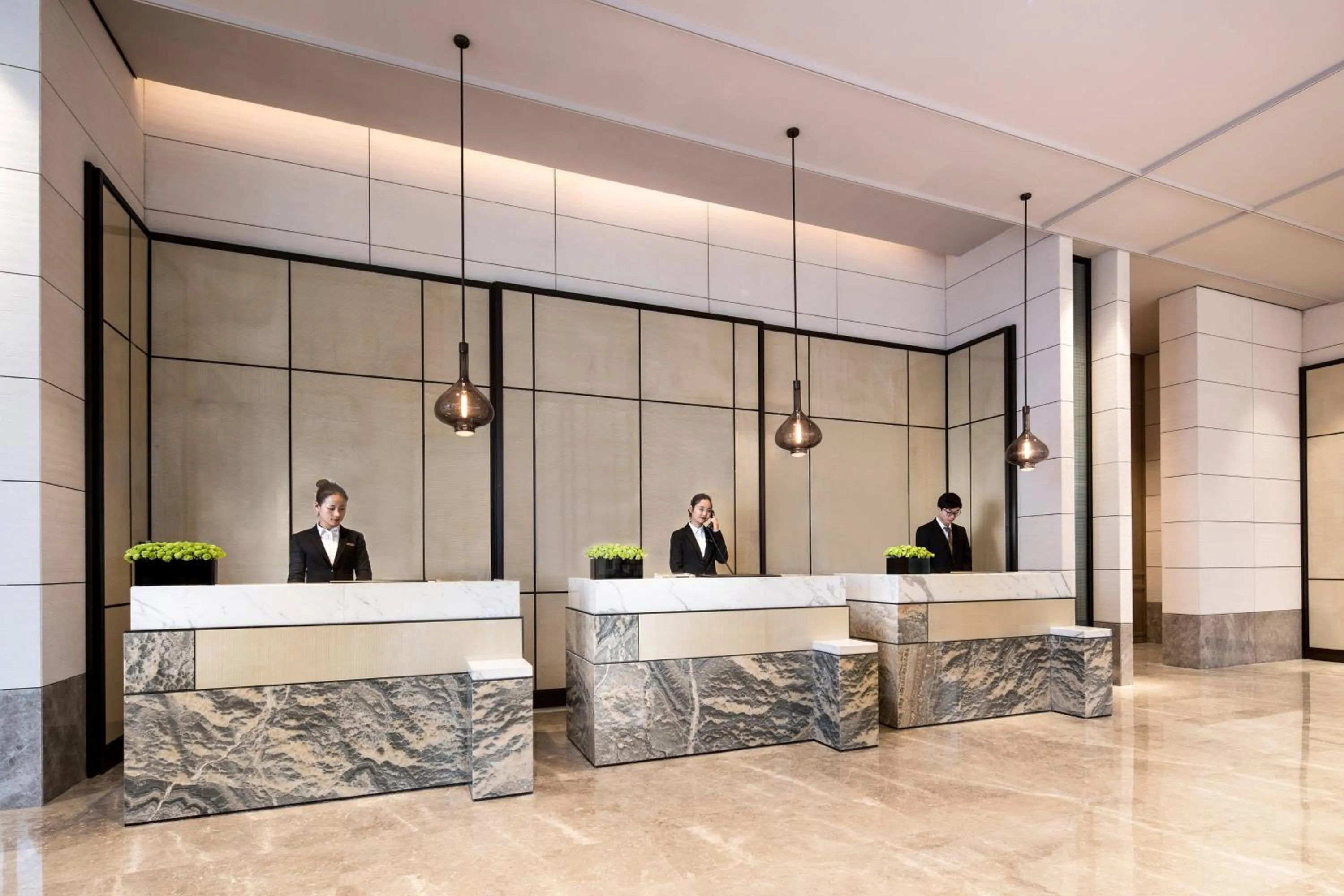 Lobby or reception in Courtyard by Marriott Shanghai Hongqiao