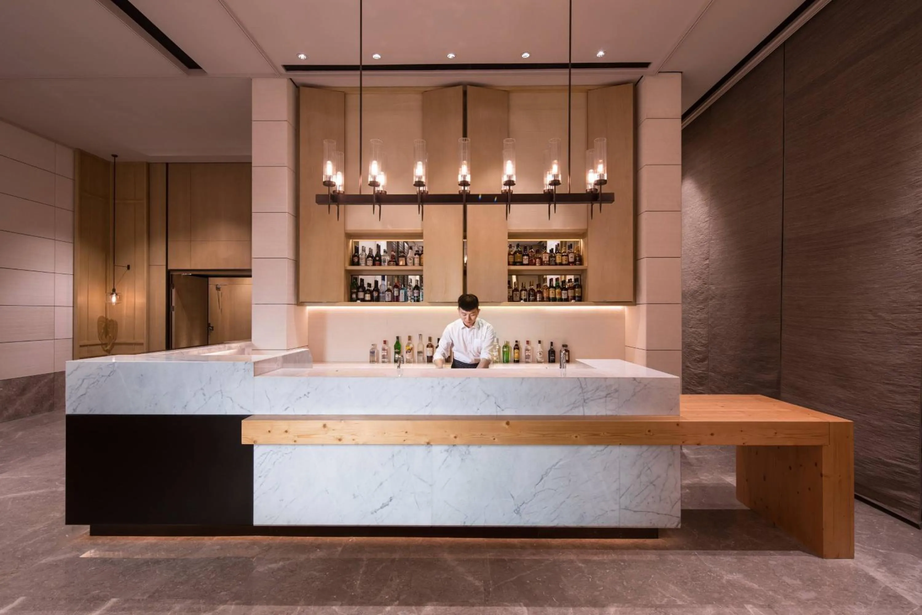 Lounge or bar in Courtyard by Marriott Shanghai Hongqiao