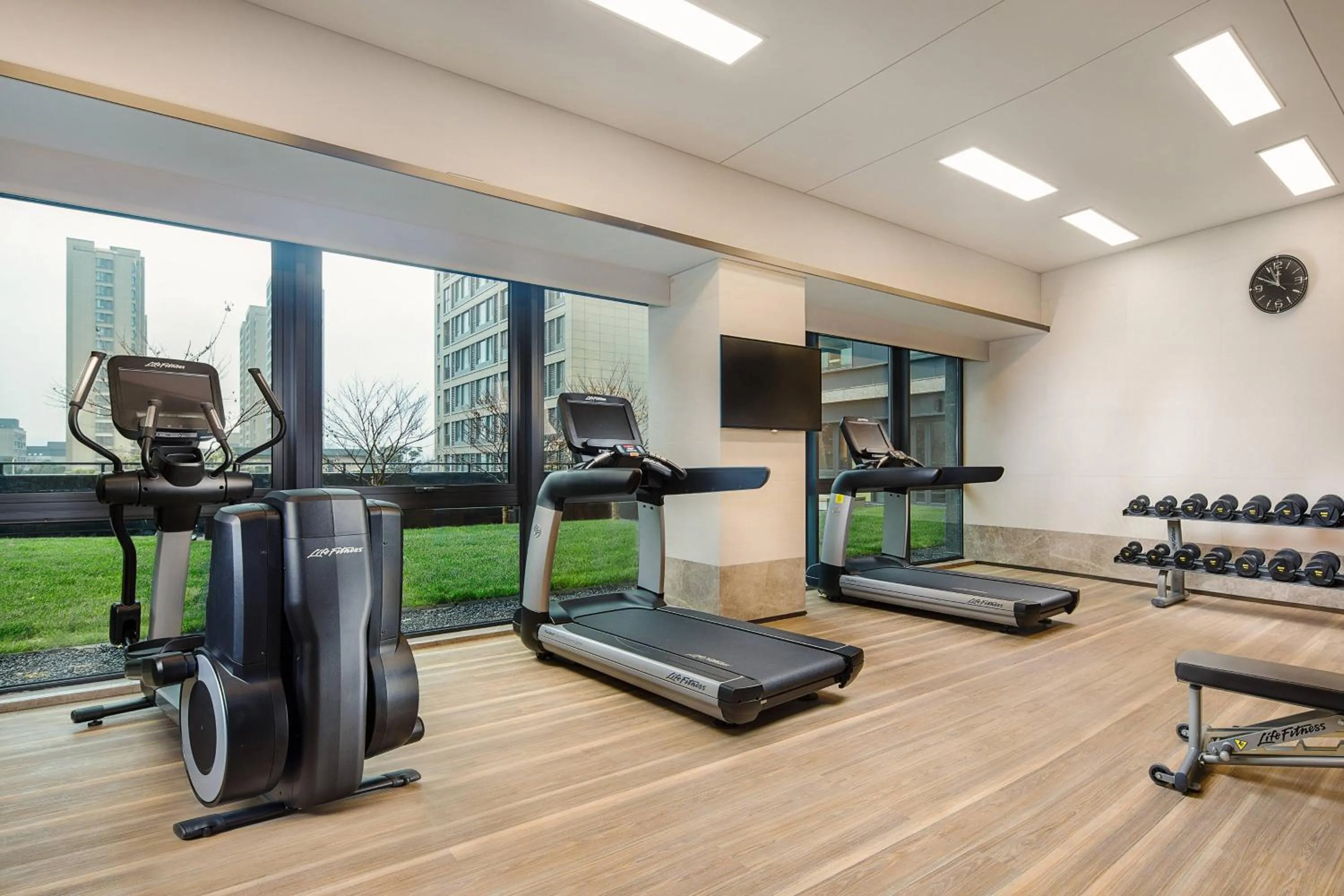 Fitness centre/facilities in Courtyard by Marriott Shanghai Hongqiao