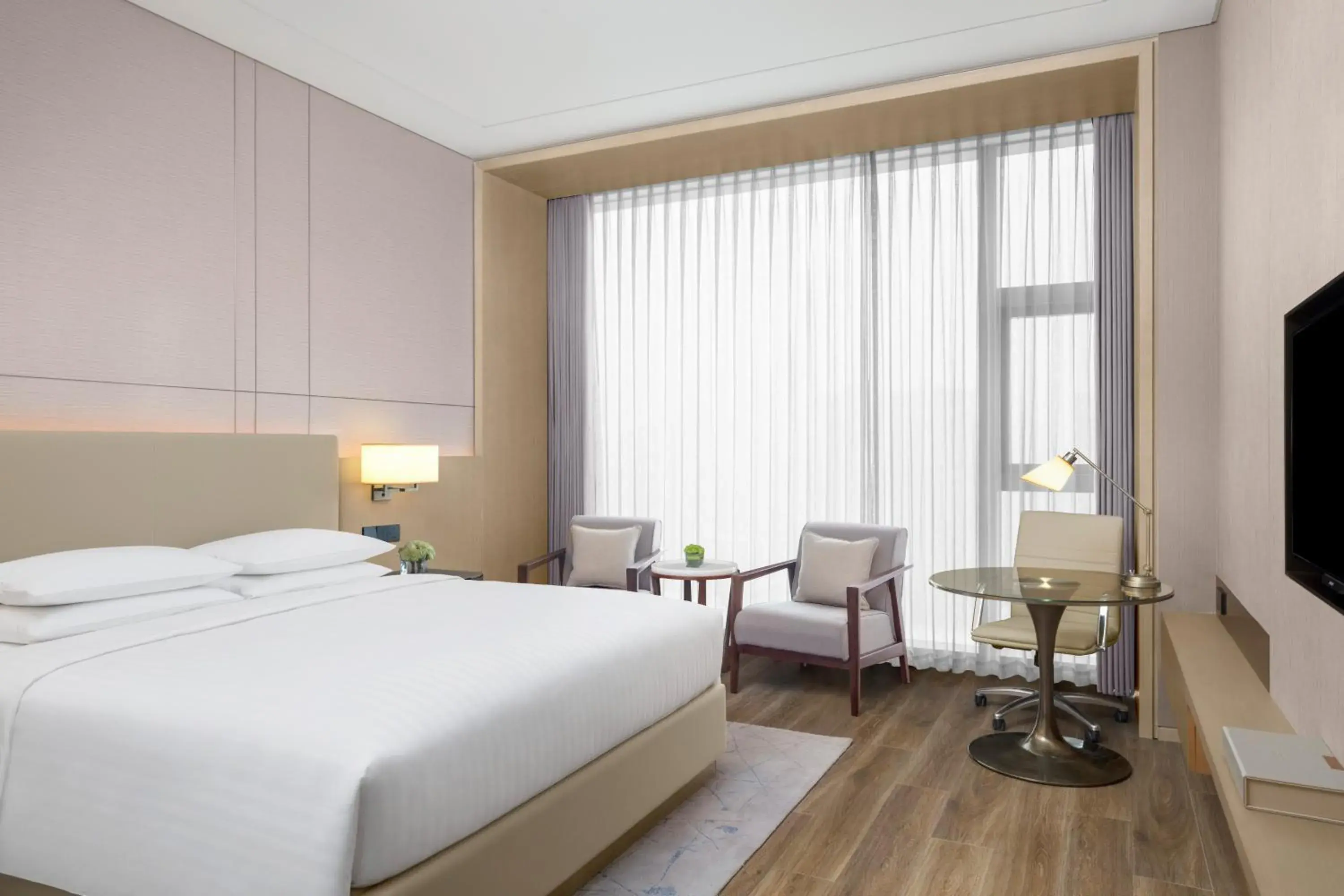 King Room in Courtyard By Marriott Xi'an North King Room in Courtyard By Marriott Xi'an North