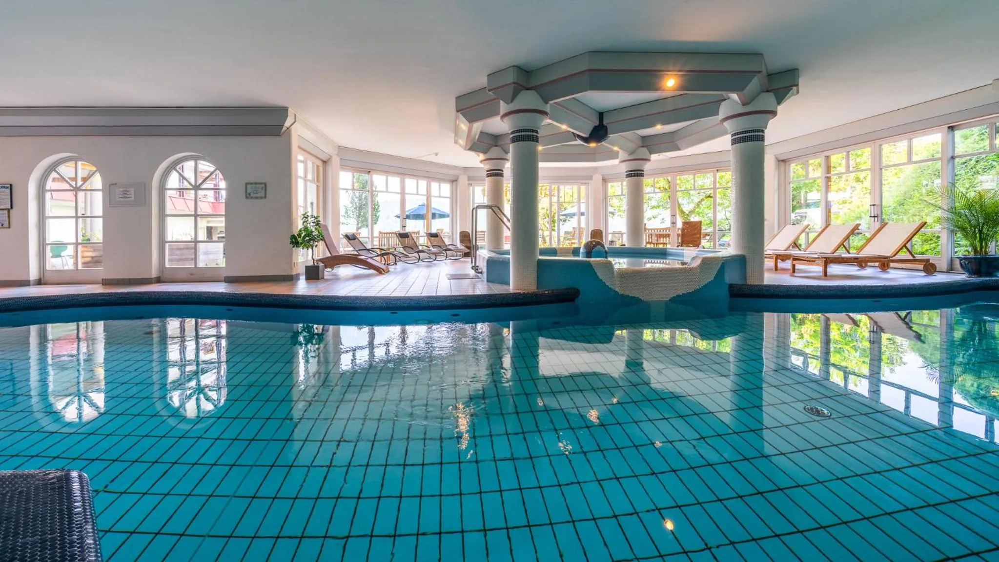 Swimming pool in Hotel Alexanderhof