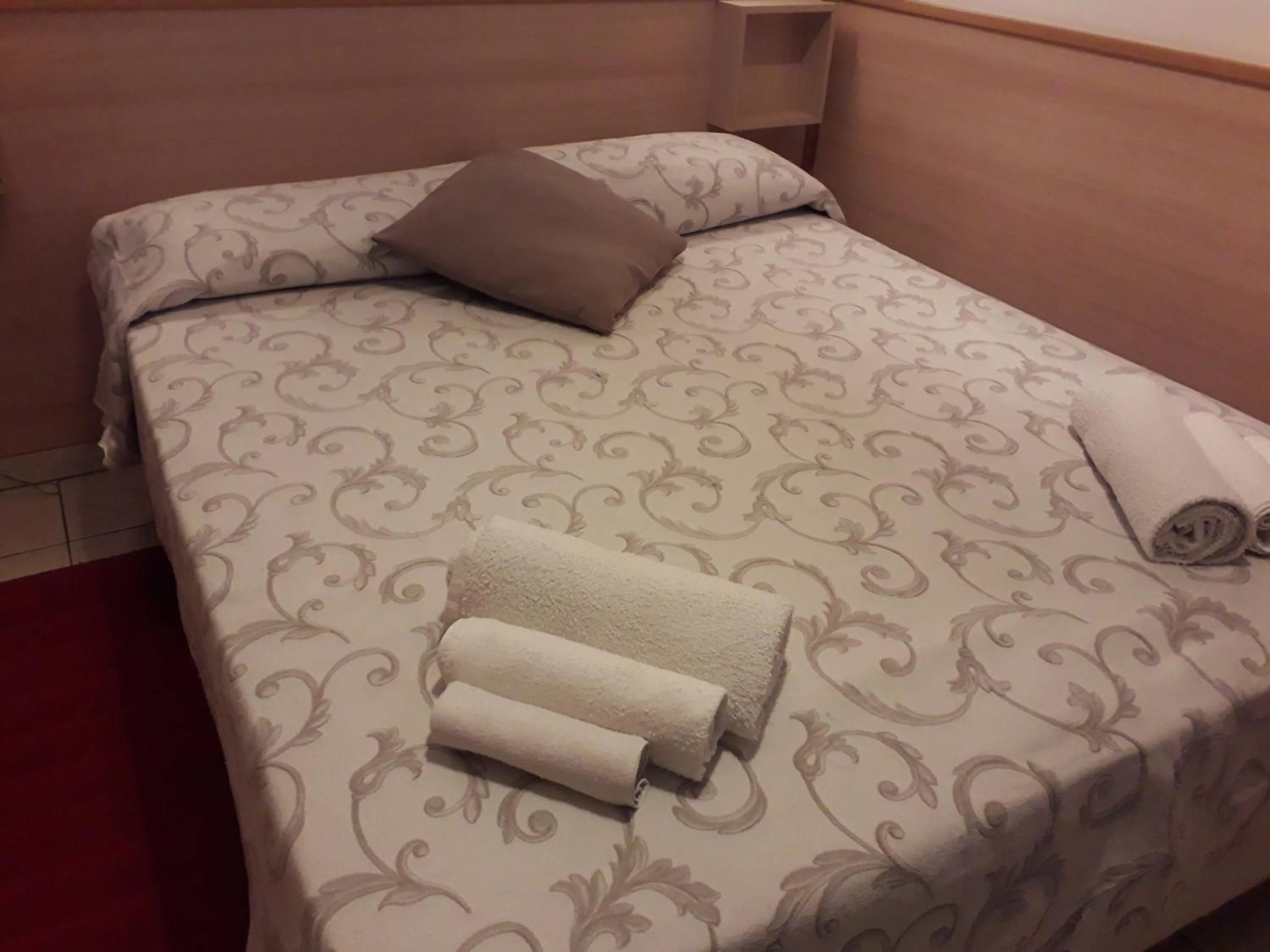 Bedroom, Bed in Hotel Vittoriano