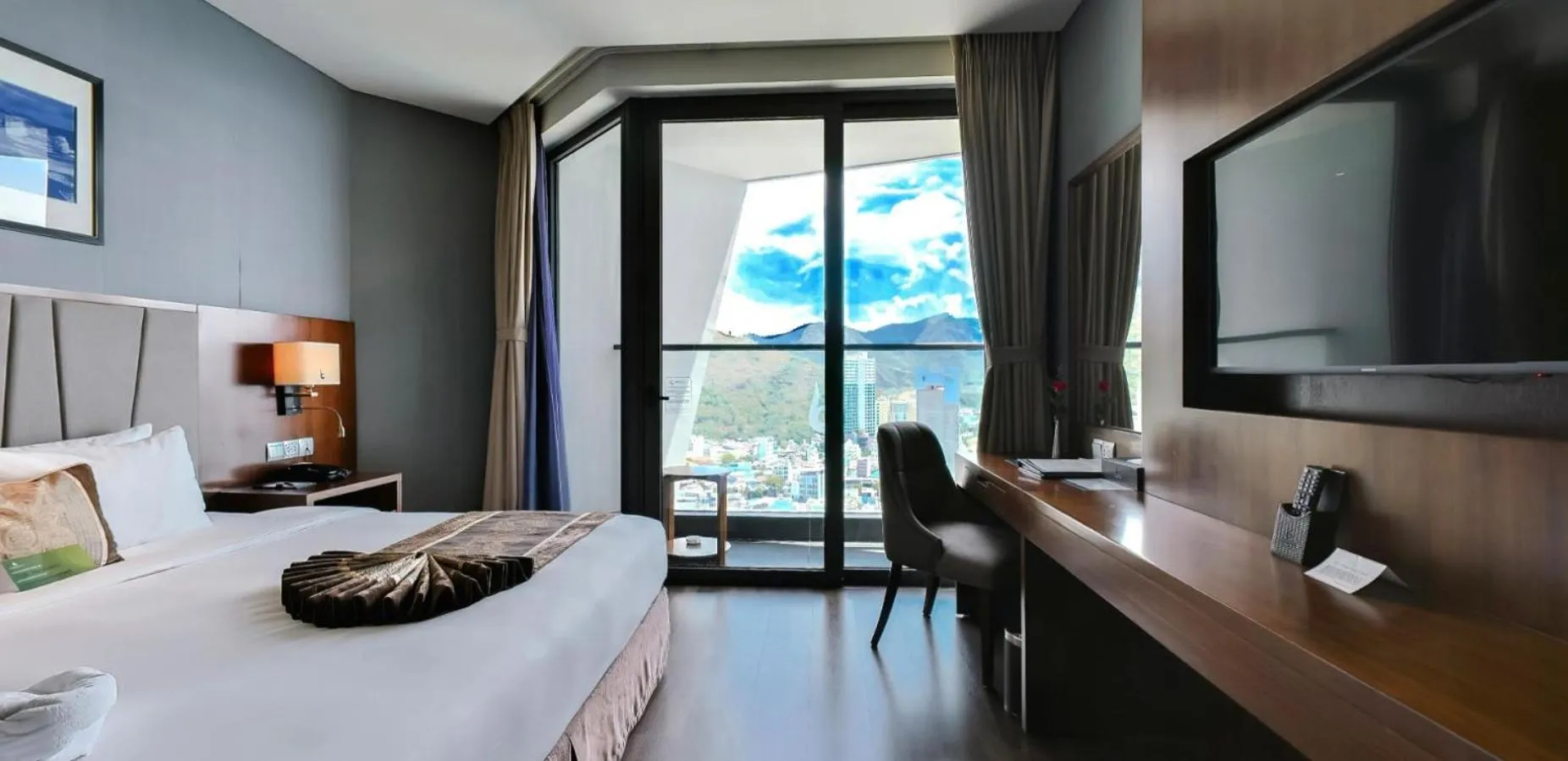 Bed in Boton Blue Hotel & Spa