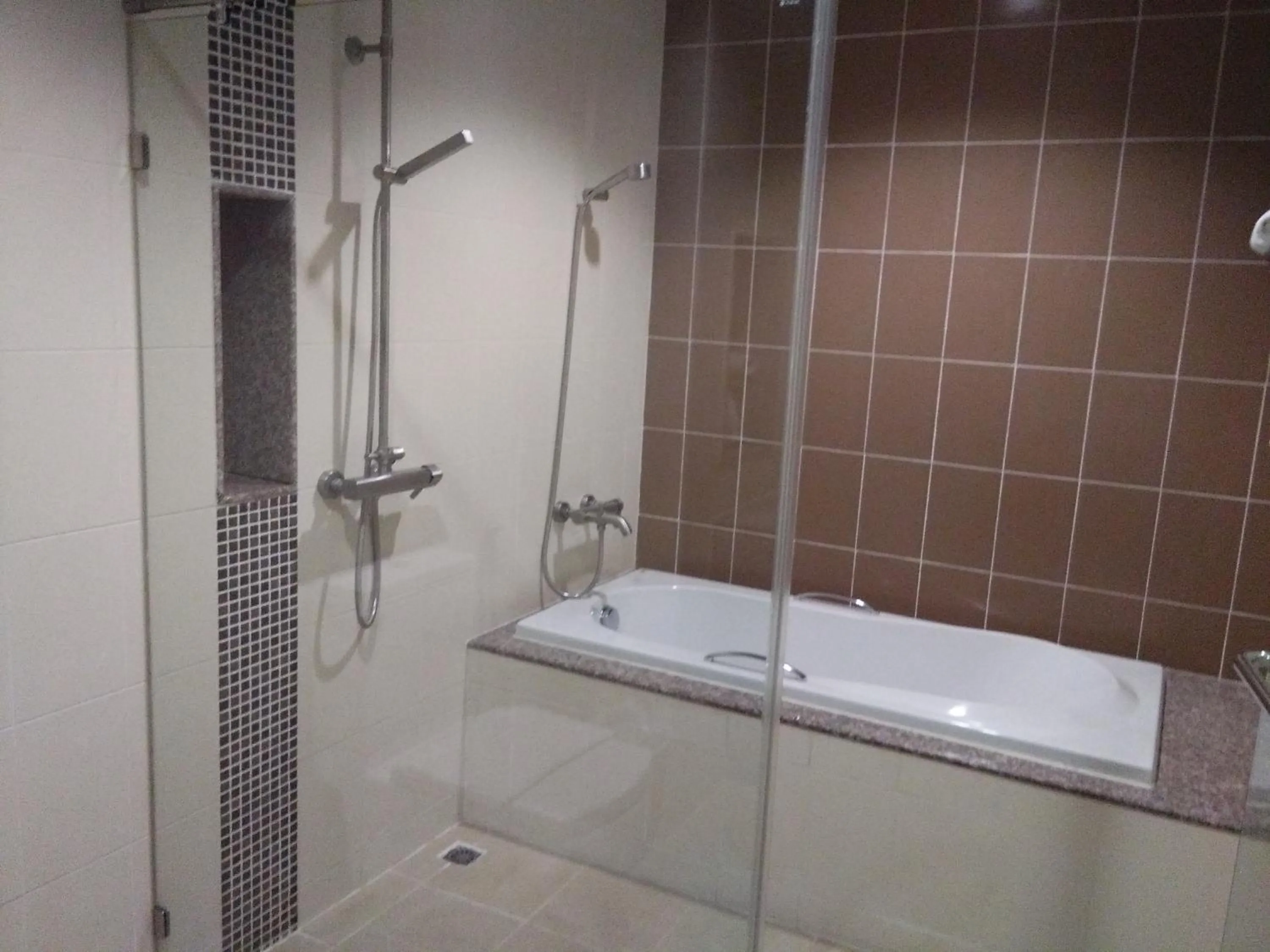 Shower in The Park 304 Executive Serviced Apartment