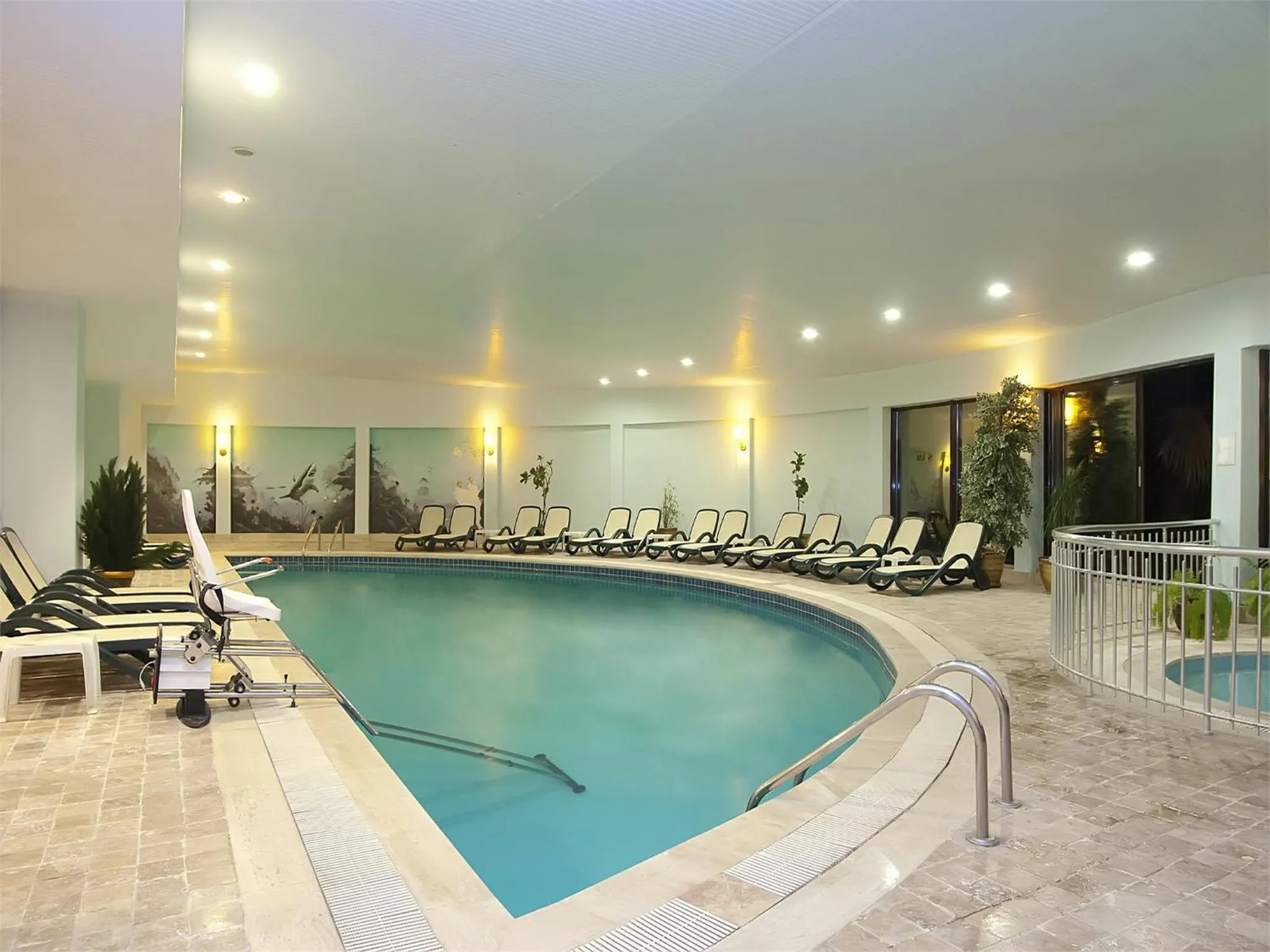 Swimming pool in Siam Elegance Hotel & Spa