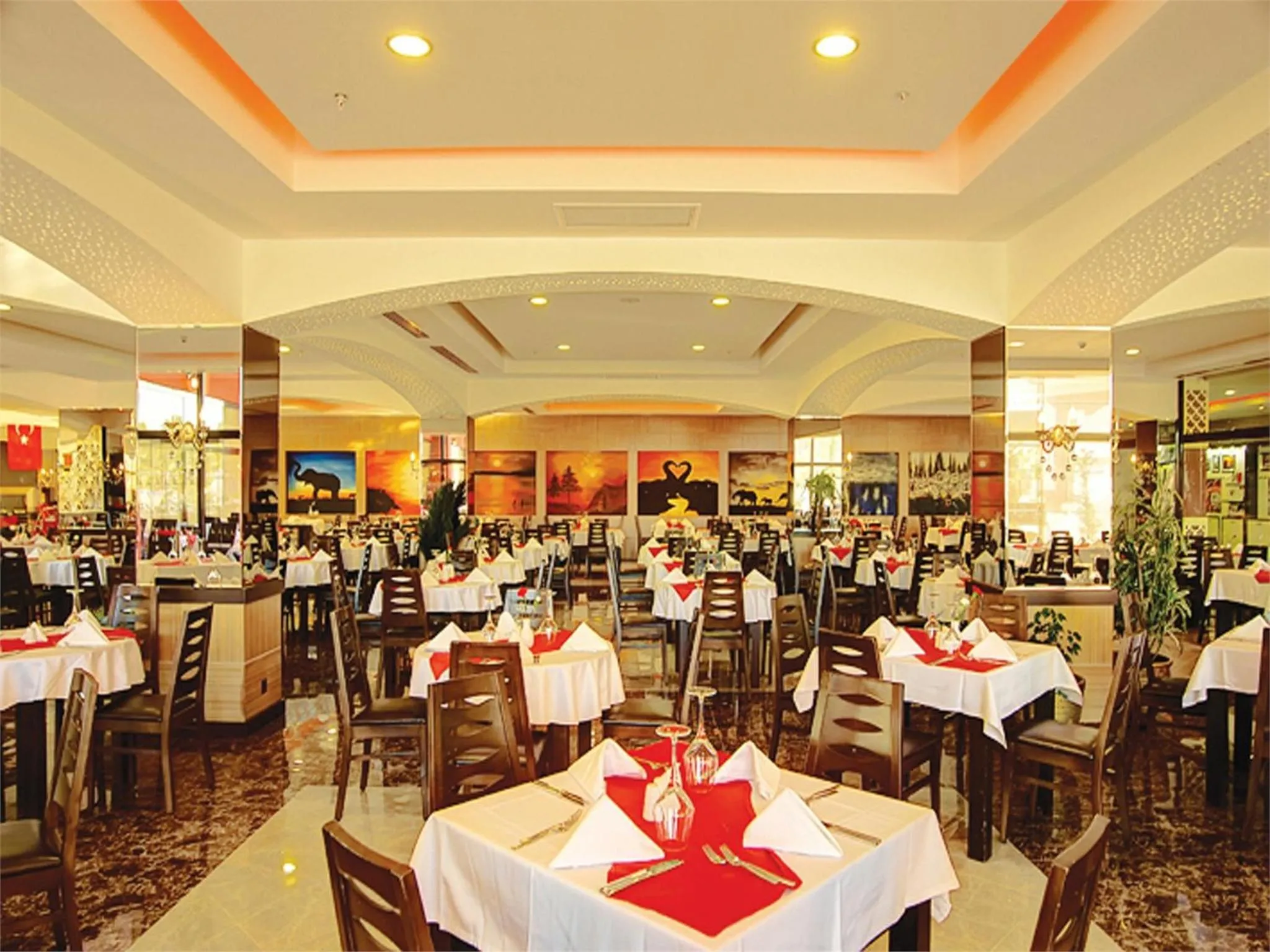 Restaurant/places to eat in Siam Elegance Hotel & Spa