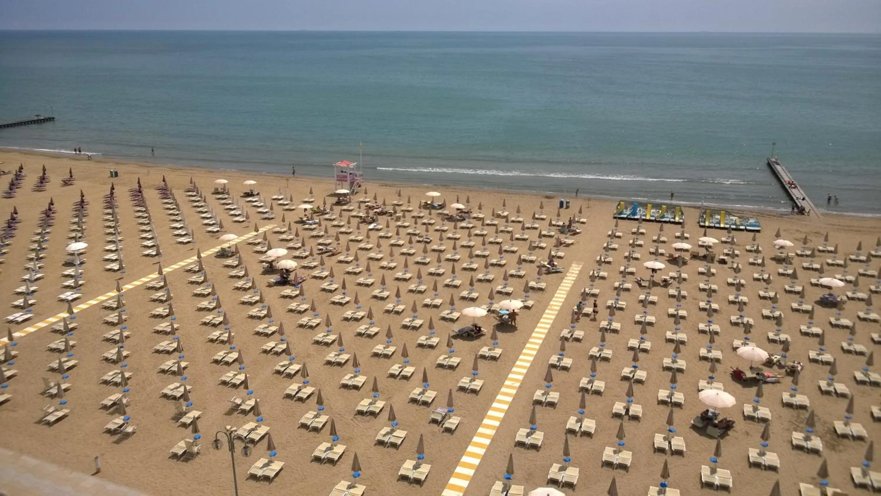 Day in Hotel Mondial