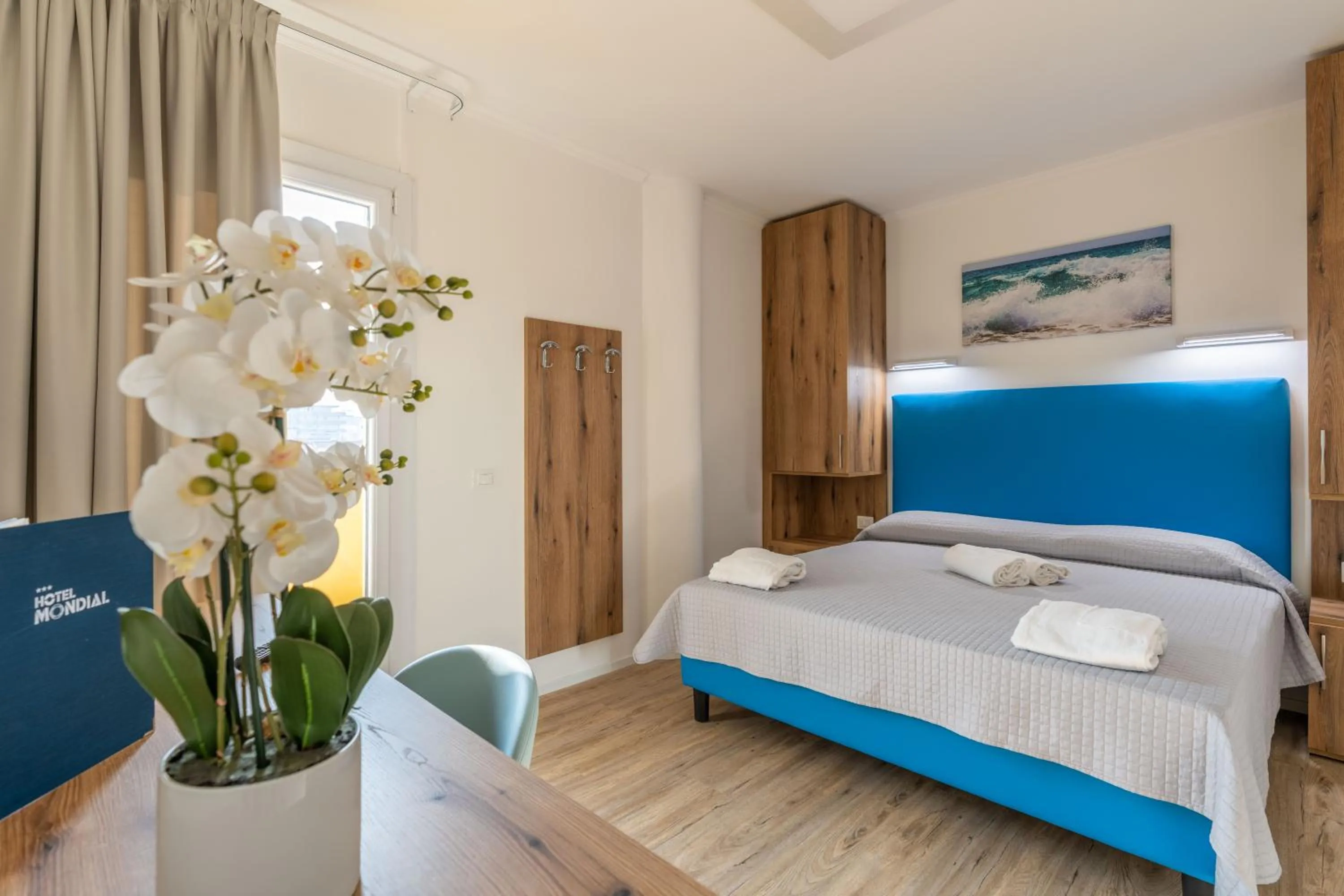 Bed in Hotel Mondial