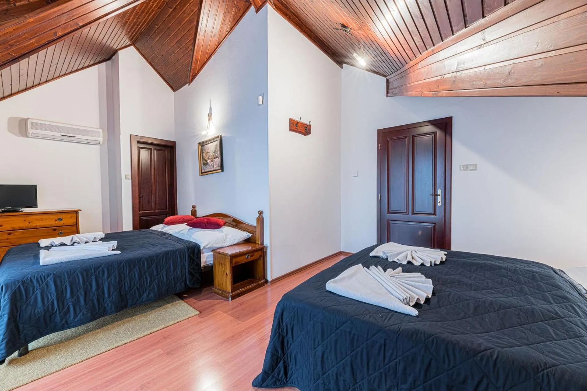 Bedroom, Bed in Hotel Amalia