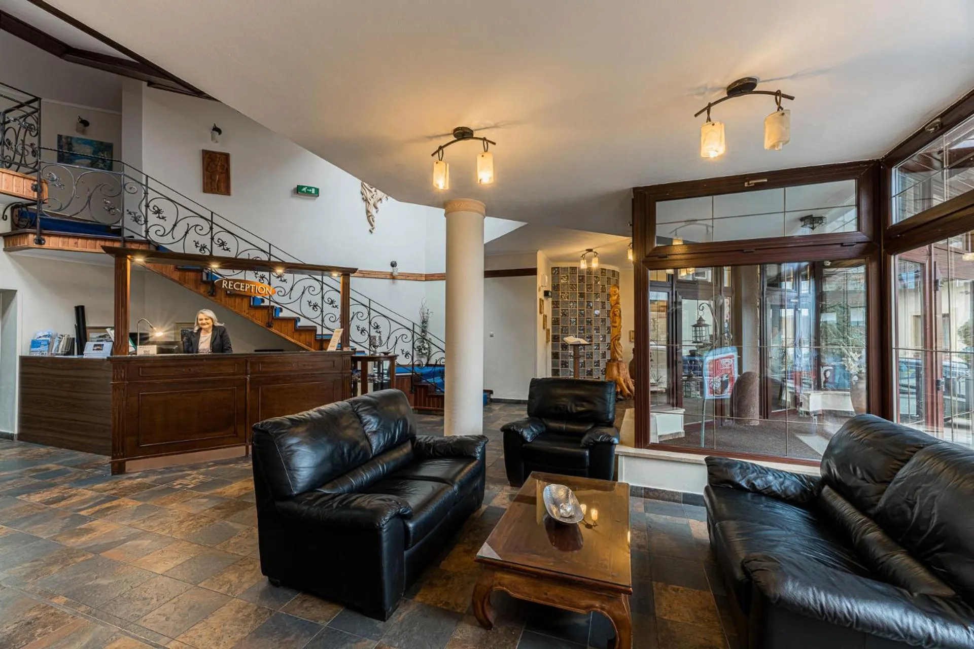 Lobby or reception in Hotel Amalia