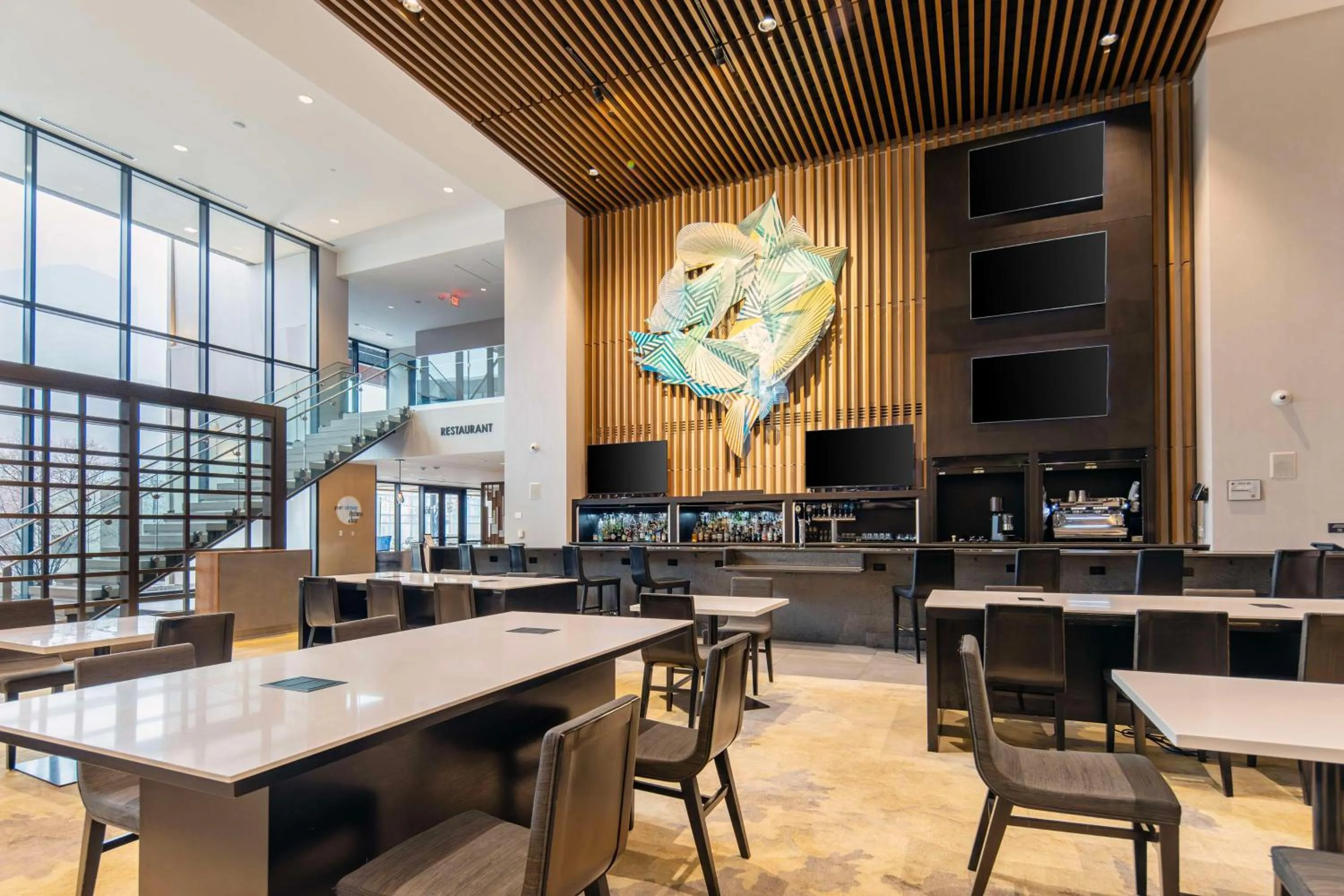 Lobby or reception in Hilton Des Moines Downtown