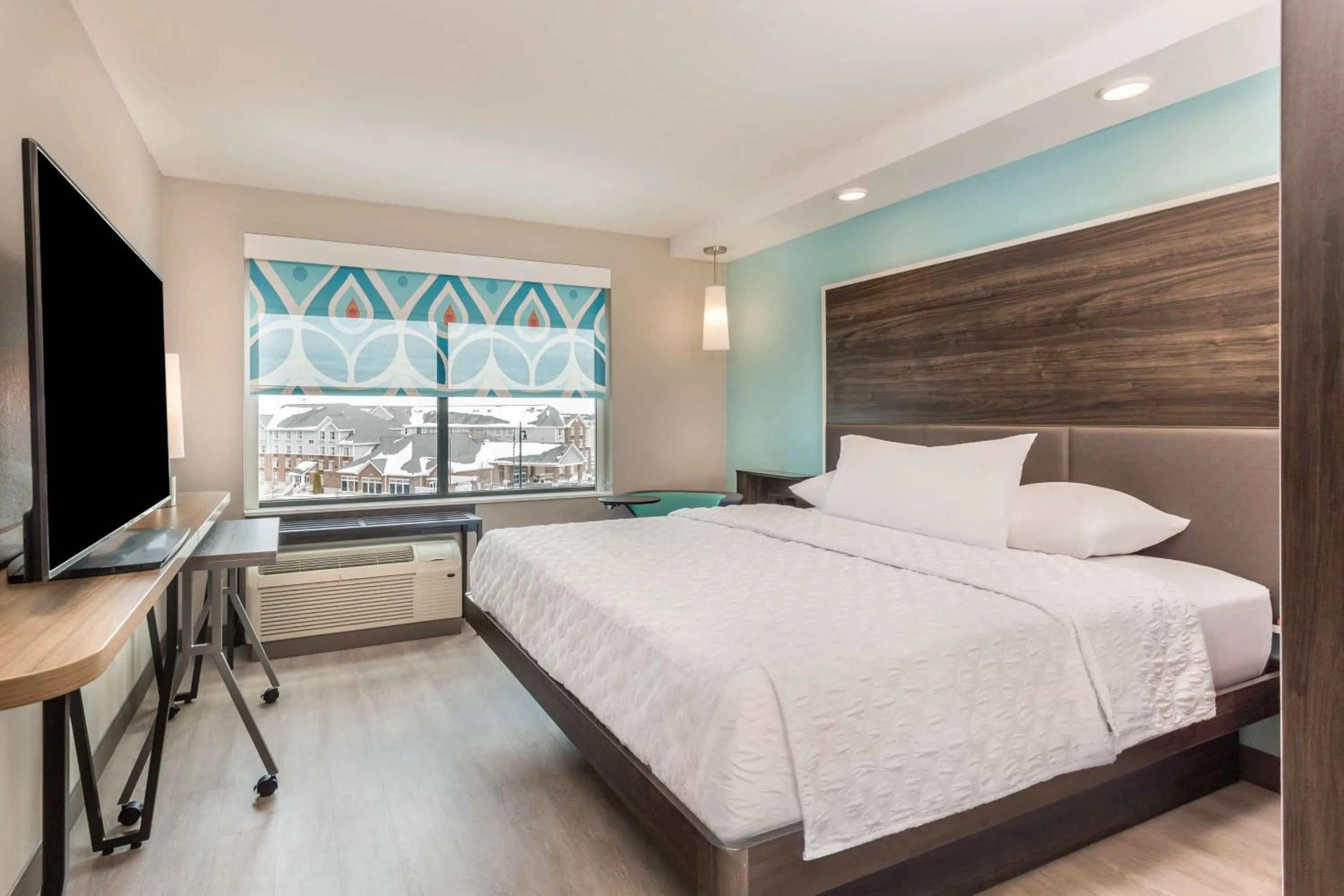 Bed in Tru By Hilton Madison West