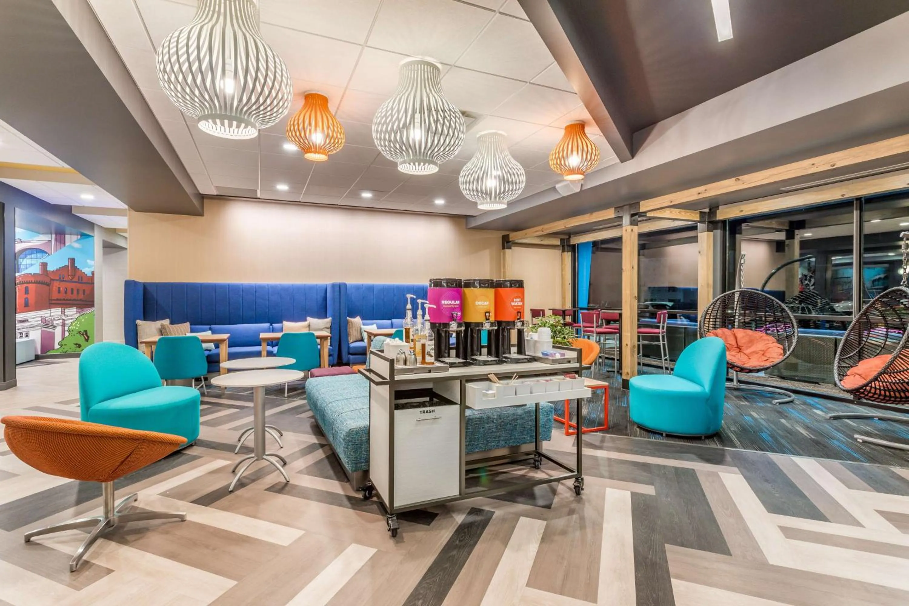 Lobby or reception in Tru By Hilton Madison West