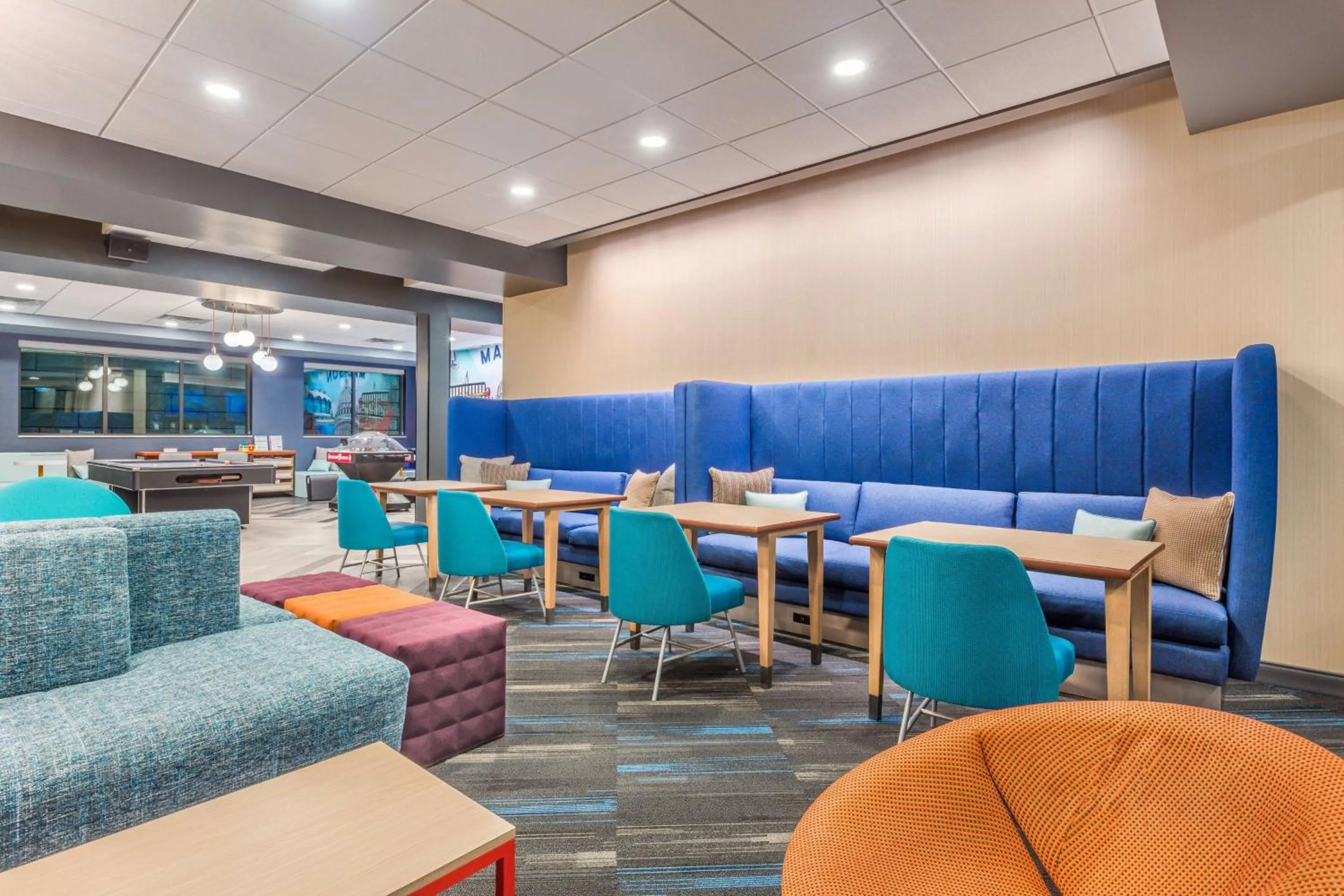 Lobby or reception in Tru By Hilton Madison West