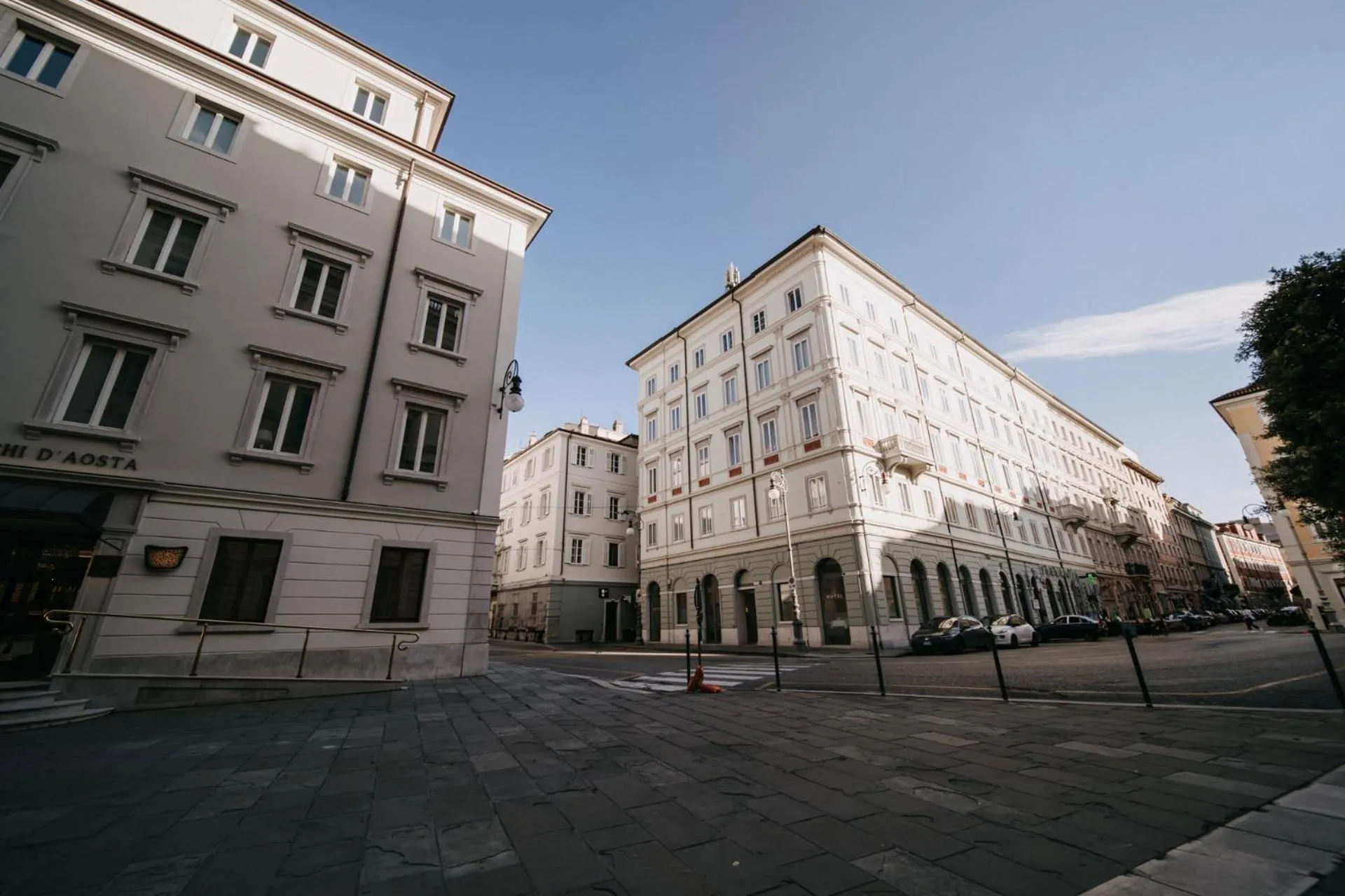 Property building in Hotel Vis à Vis