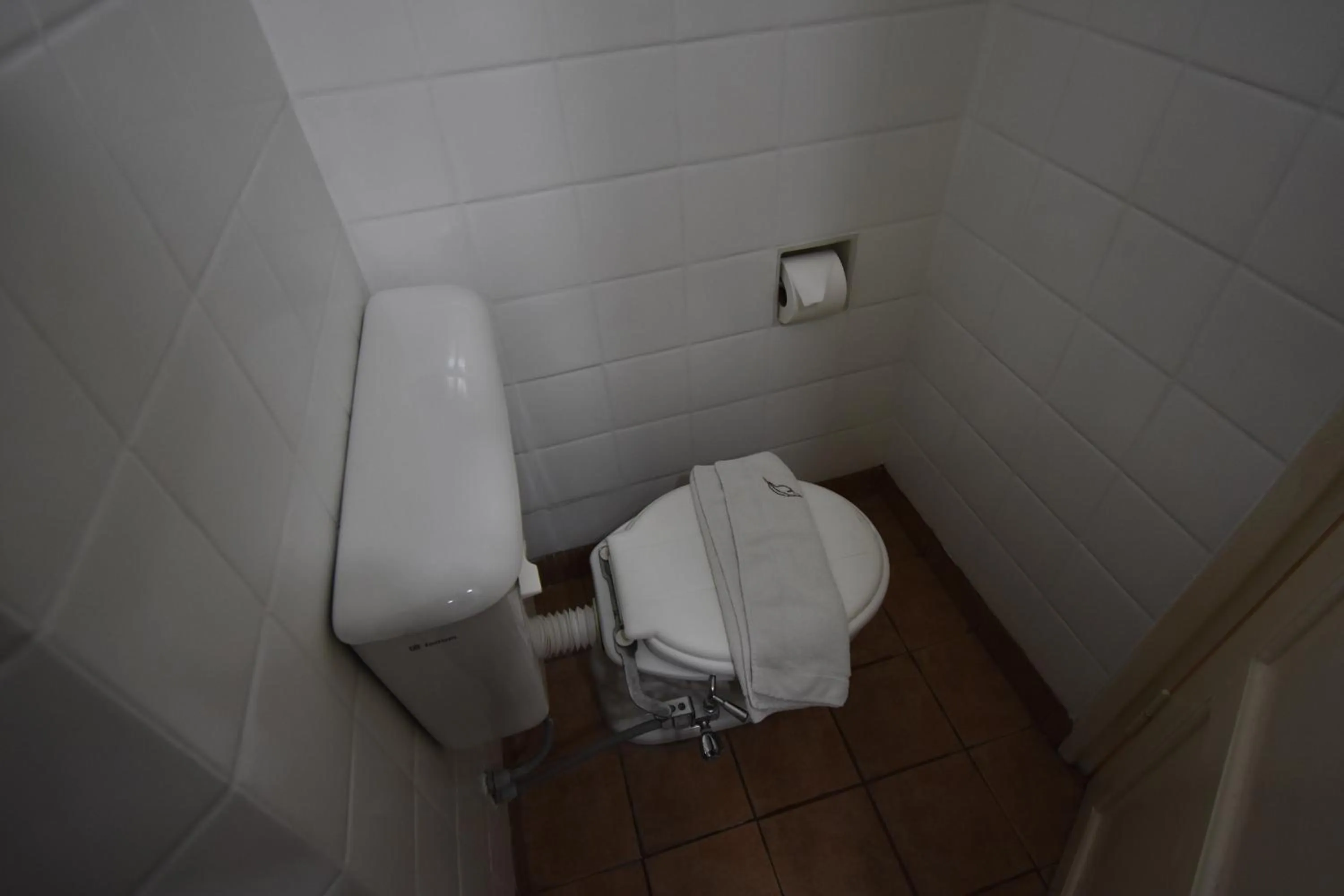 Toilet in Hotel Plaza