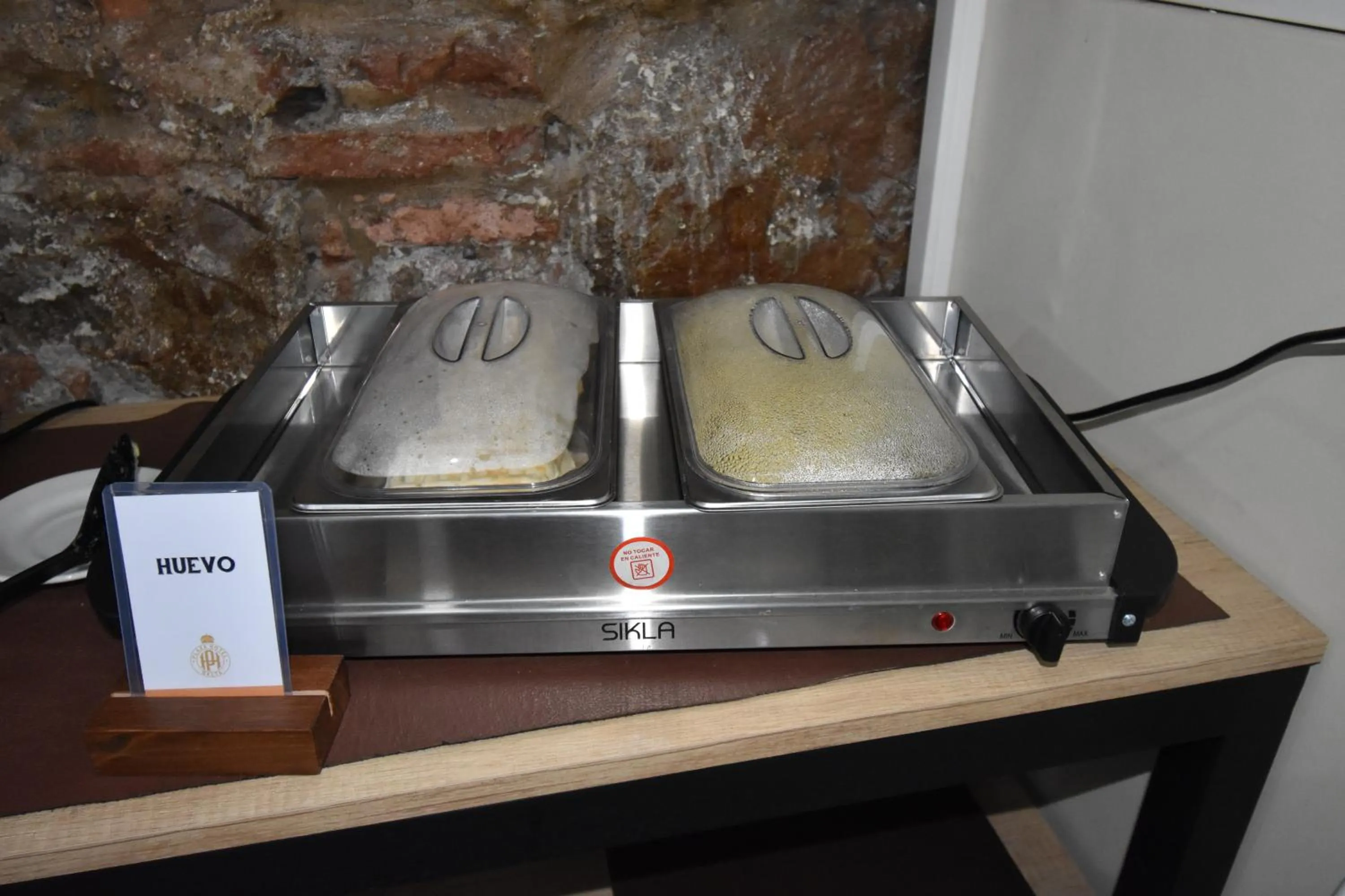 Food and drinks in Hotel Plaza