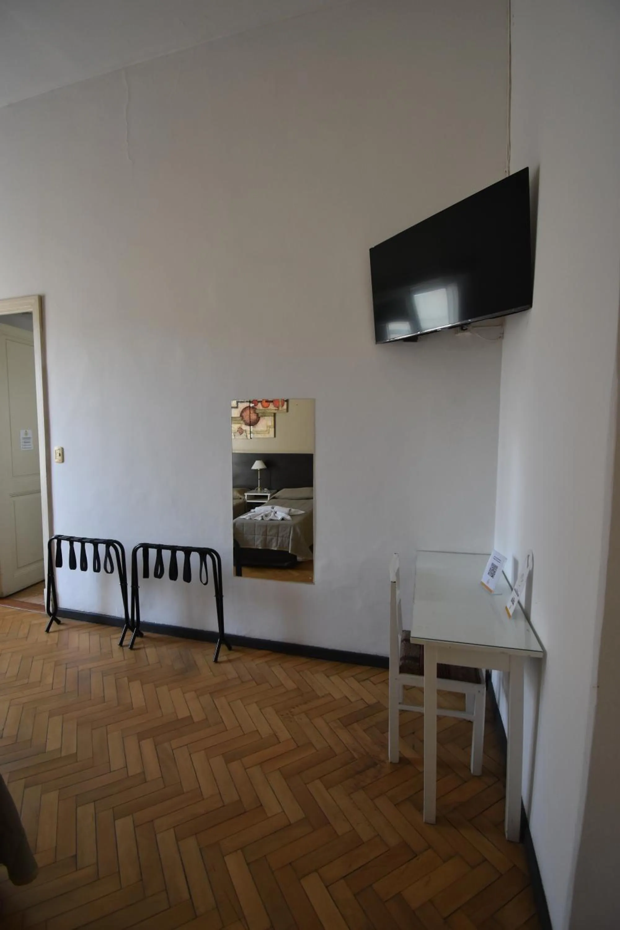 TV and multimedia in Hotel Plaza