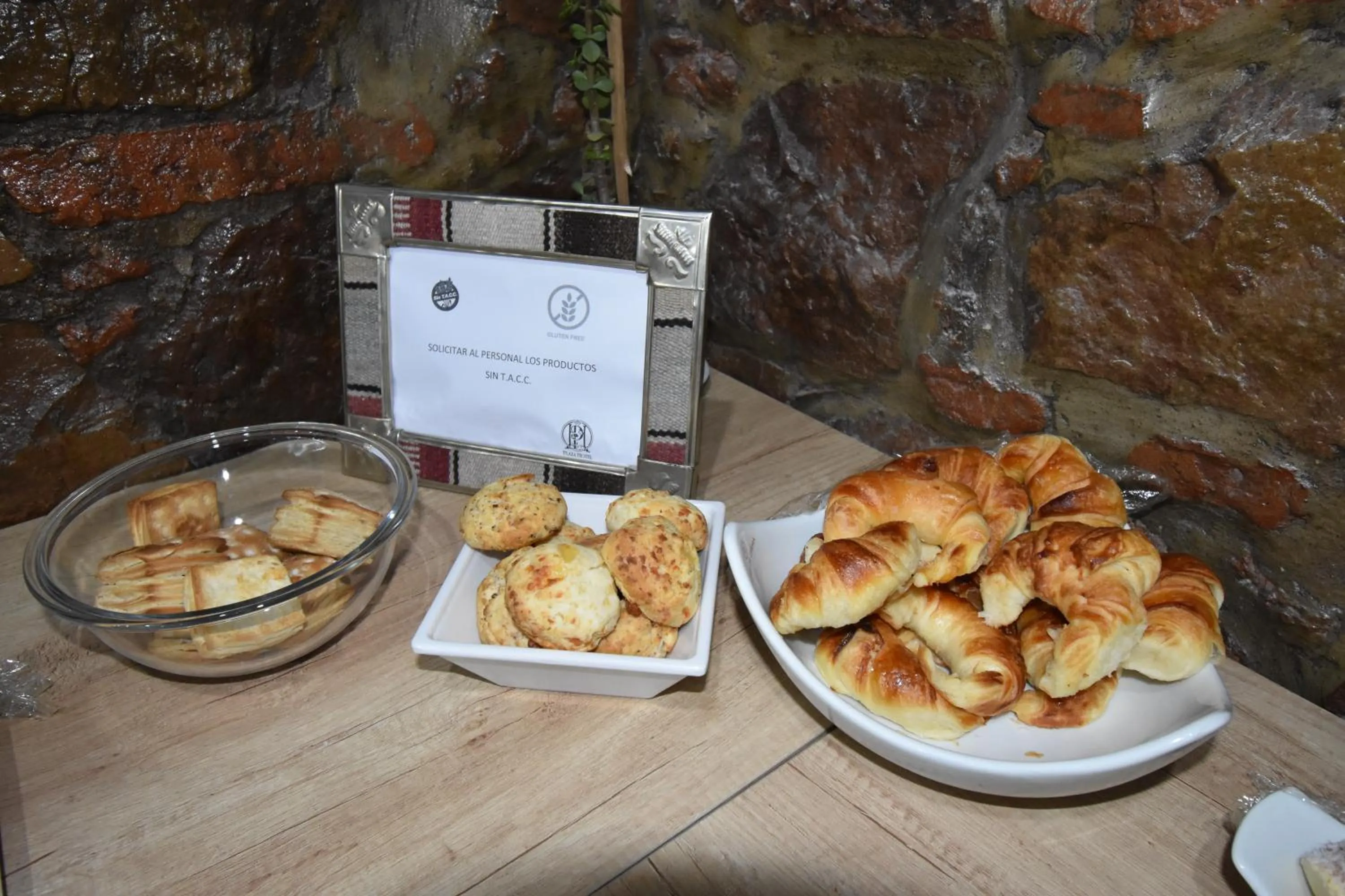 Food and drinks in Hotel Plaza