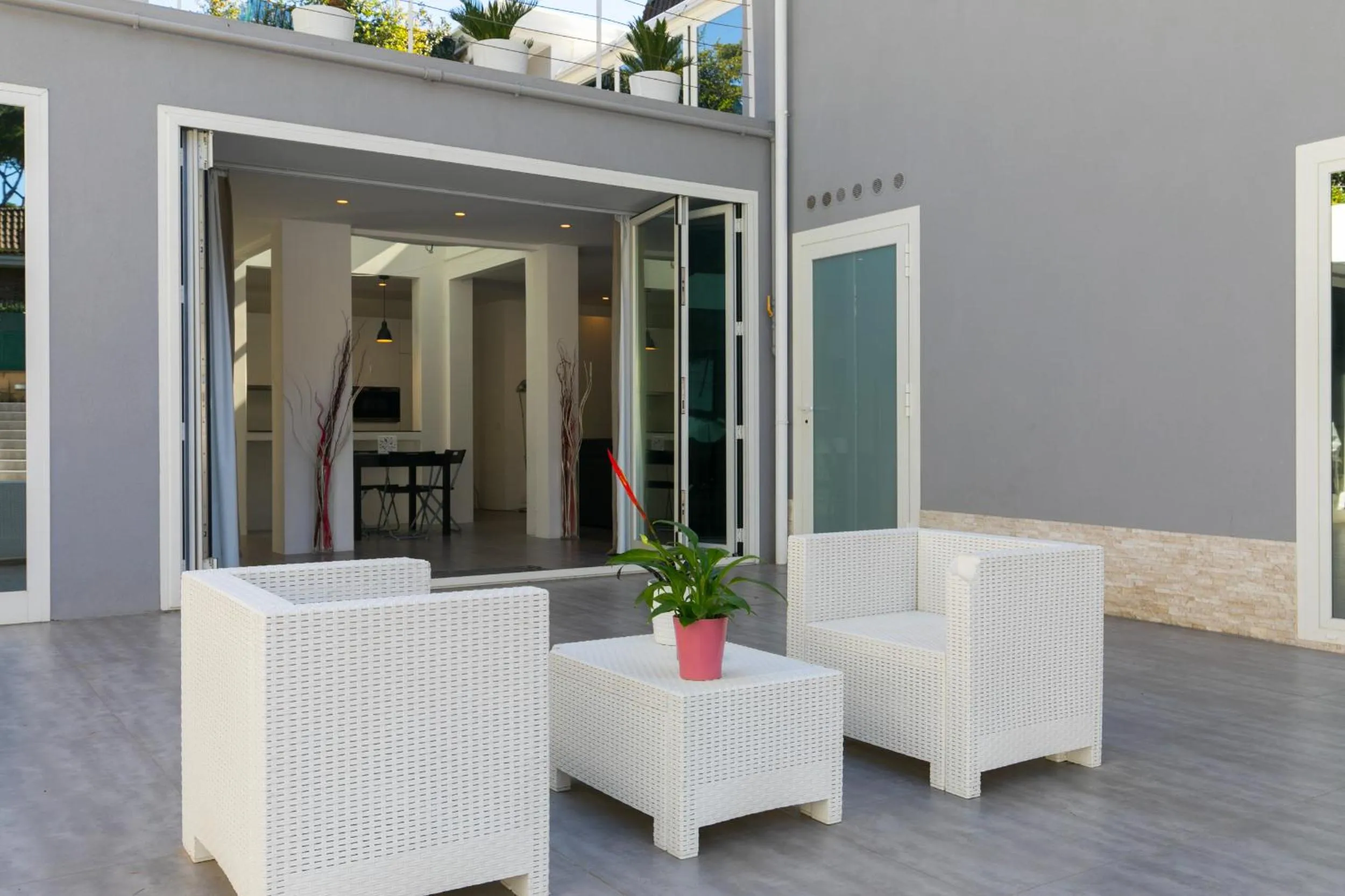 Facade/entrance in Niclas Luxury Apartments EUR