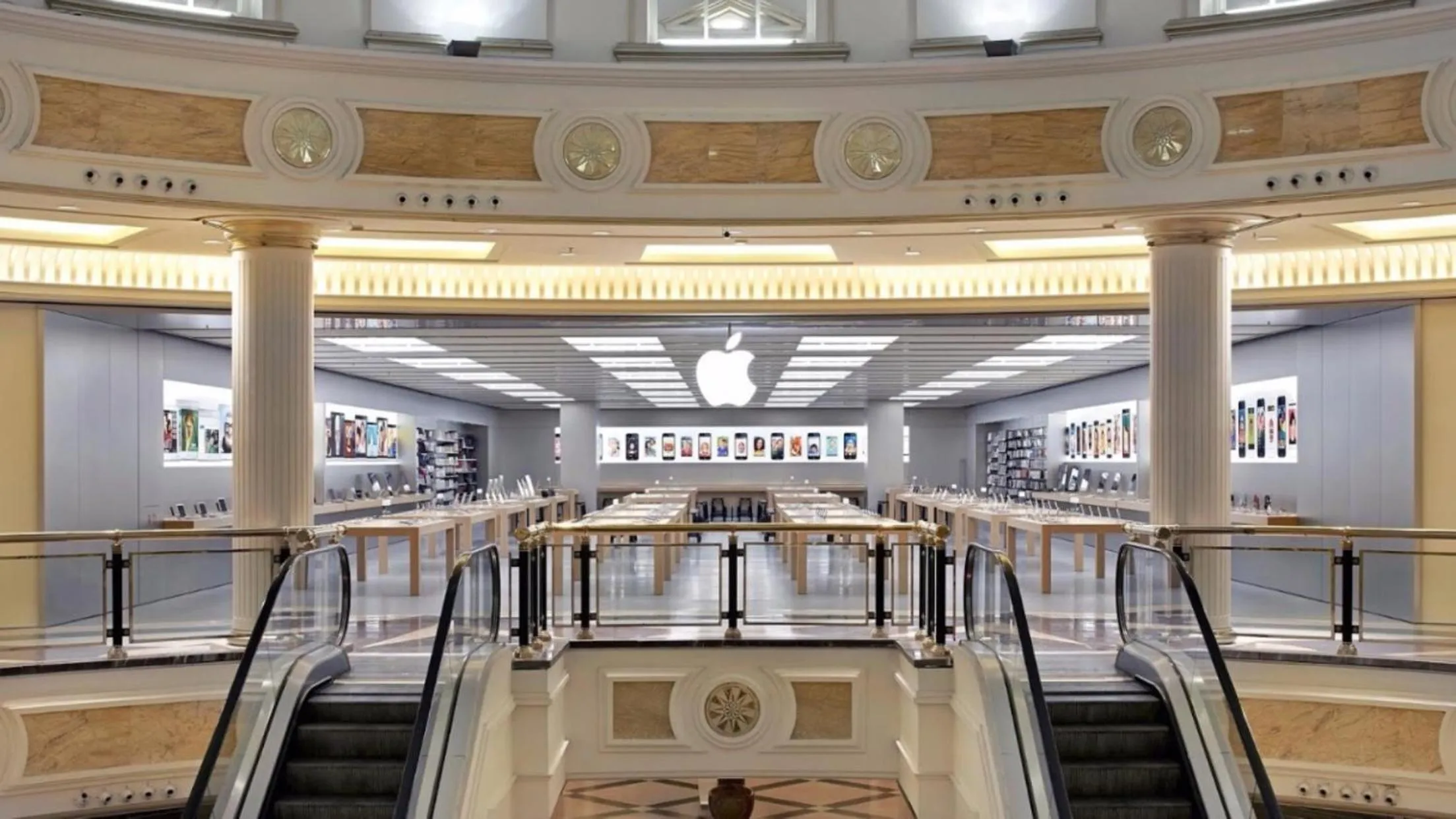 Nearby landmark in Niclas Luxury Apartments EUR