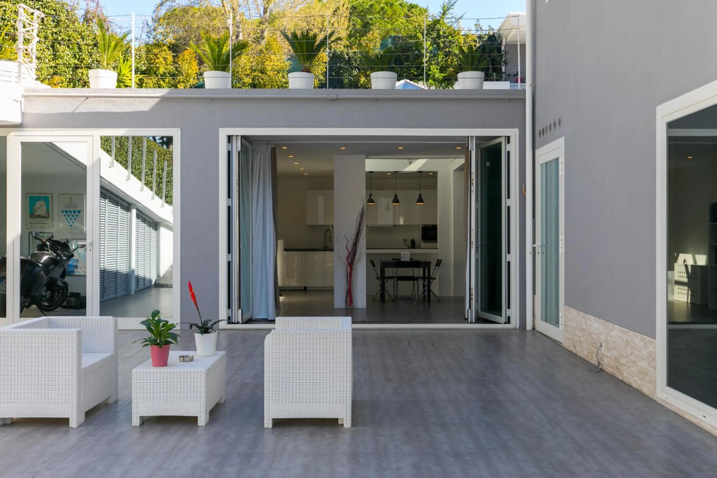 Facade/entrance in Niclas Luxury Apartments EUR