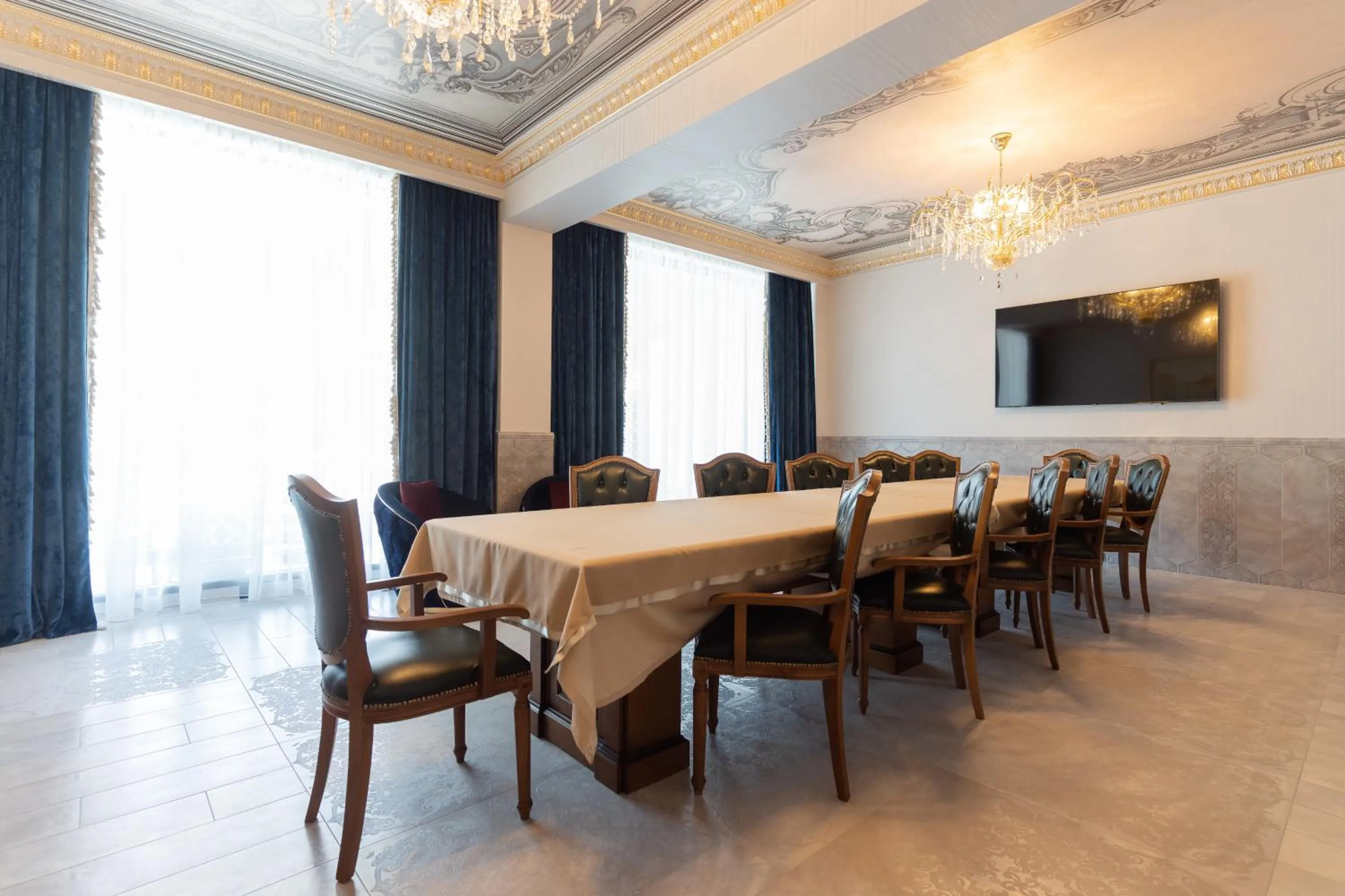 W Regal Boutique Hotel&Spa