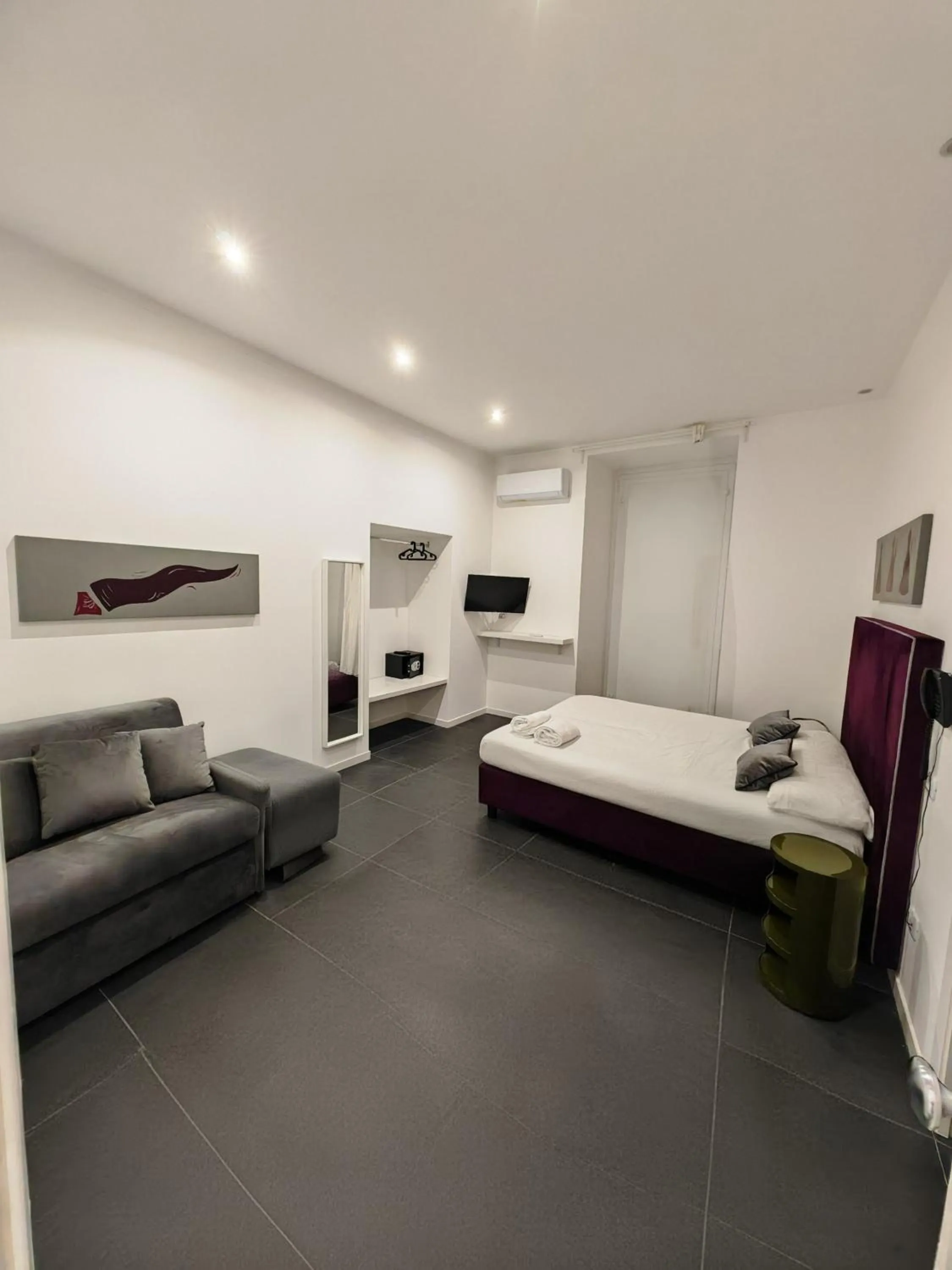 Photo of the whole room, Bed in Art Street Hotel