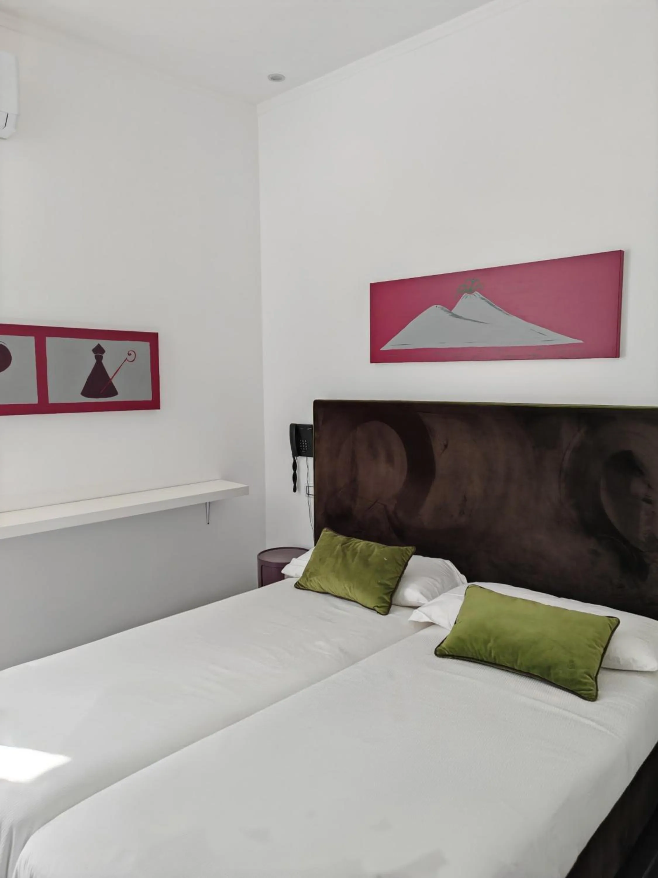 Photo of the whole room, Bed in Art Street Hotel