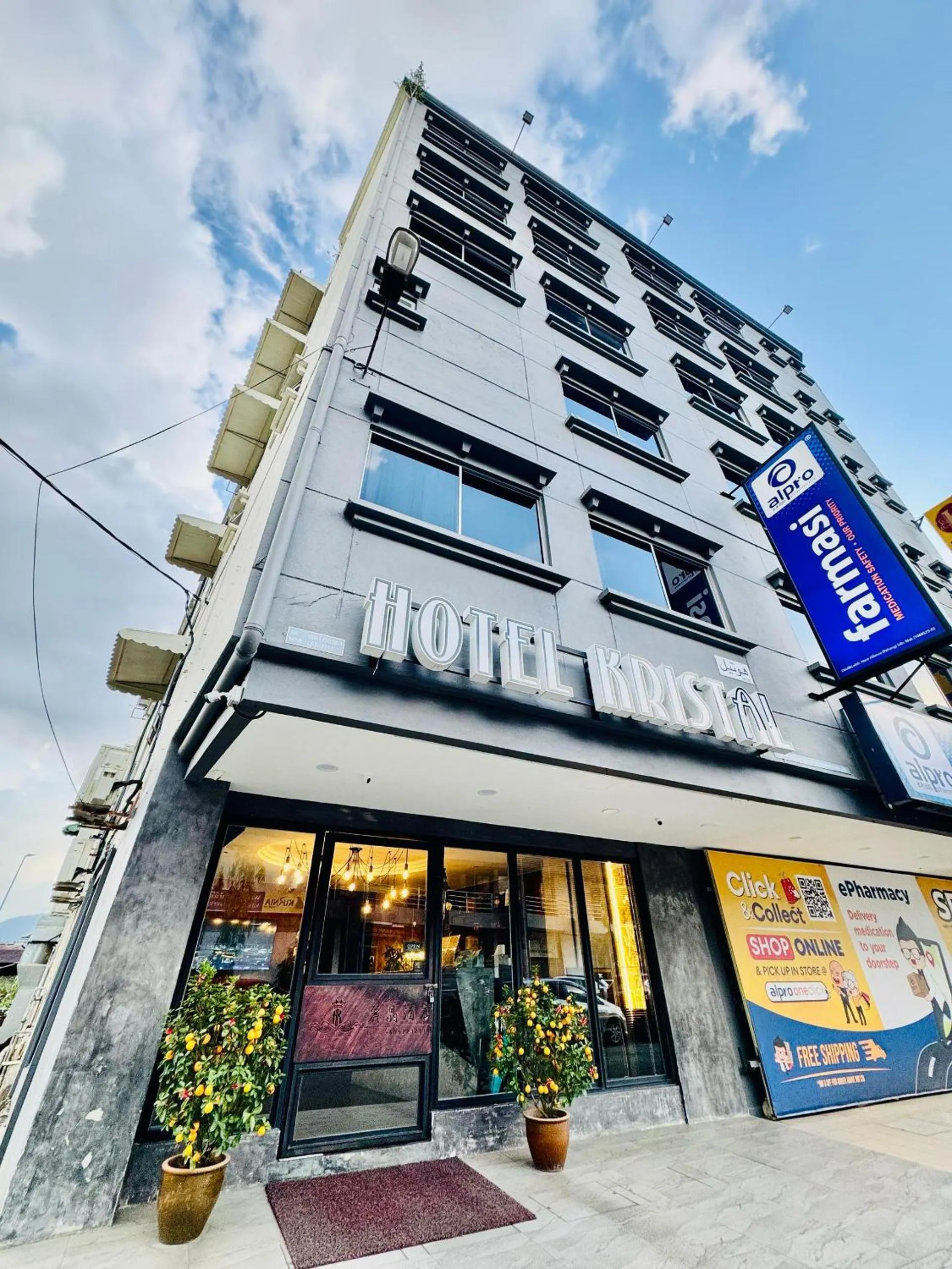 Property building in Hotel Kristal