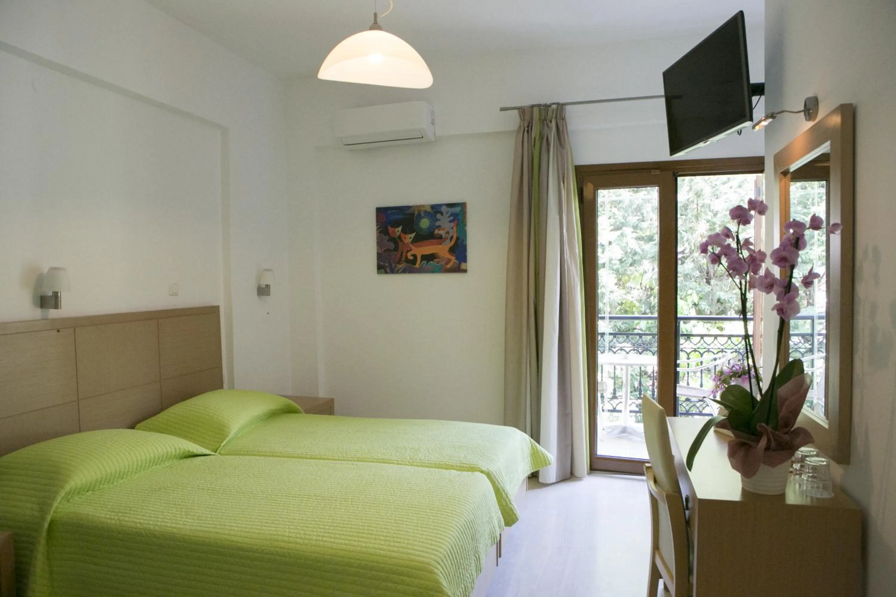 Day, Bed in Hotel Rezi