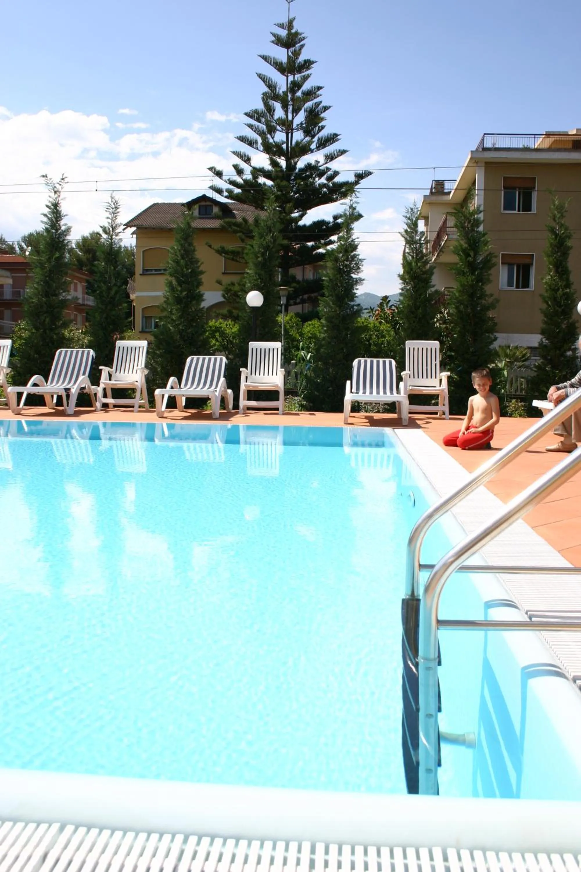 Swimming pool in Hotel Residence Mediterraneo
