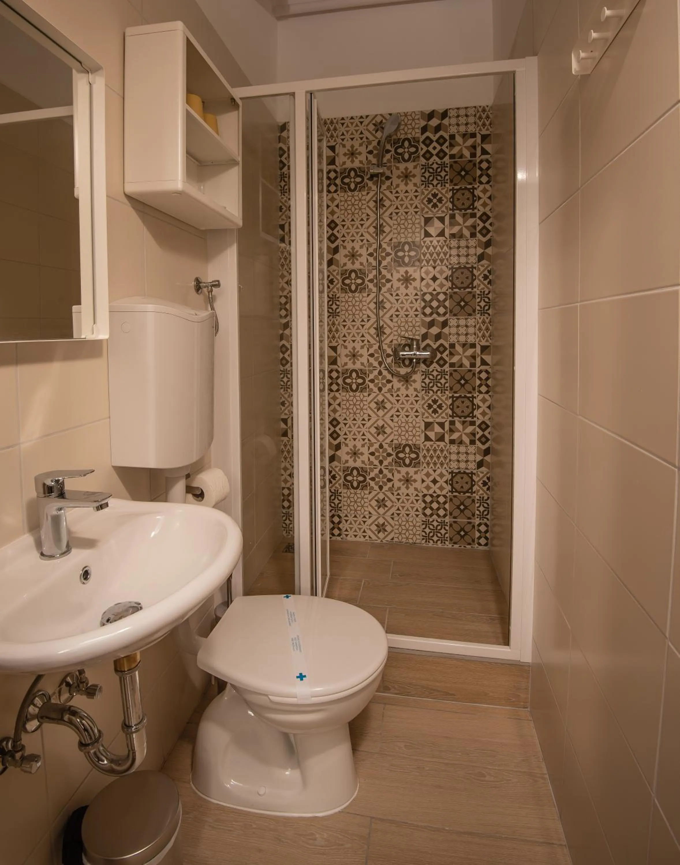 Bathroom in Magaspart Panzió