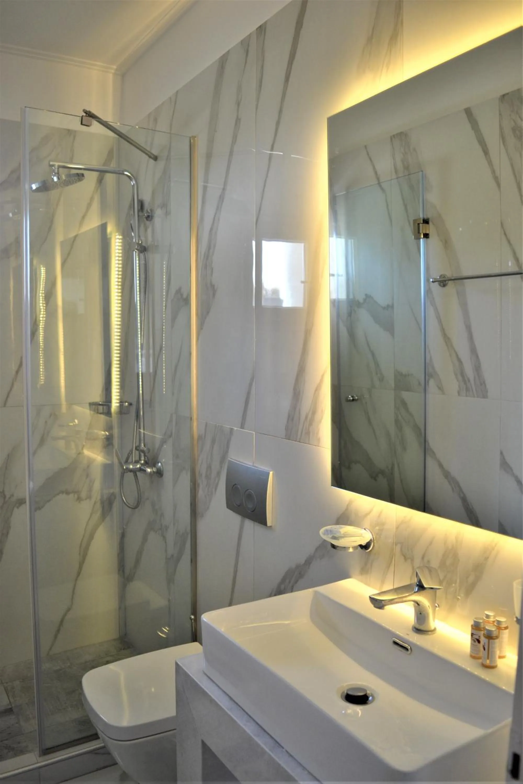 Property building in Maggana Residence