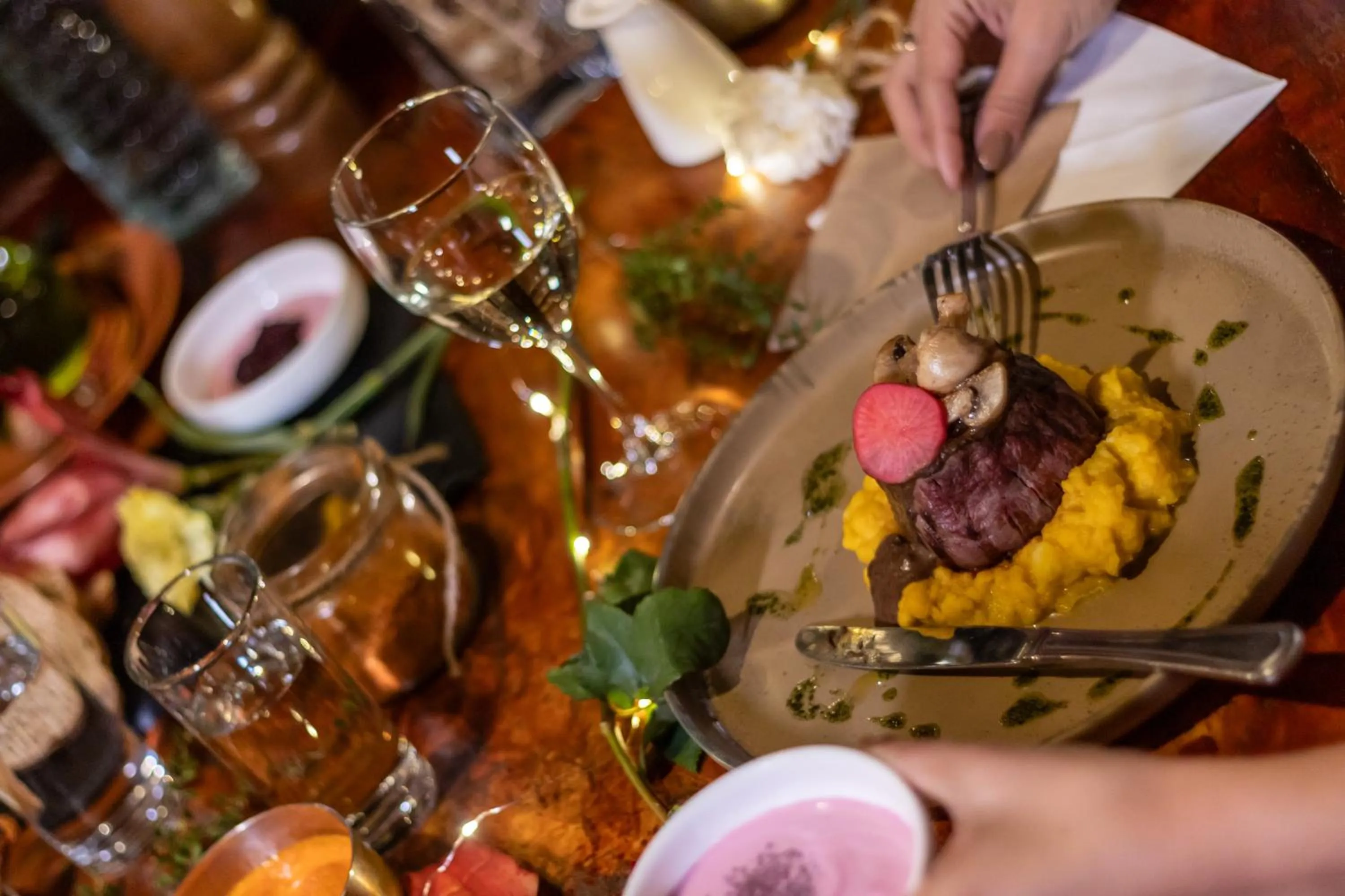 Restaurant/places to eat in Hotel Don Raul